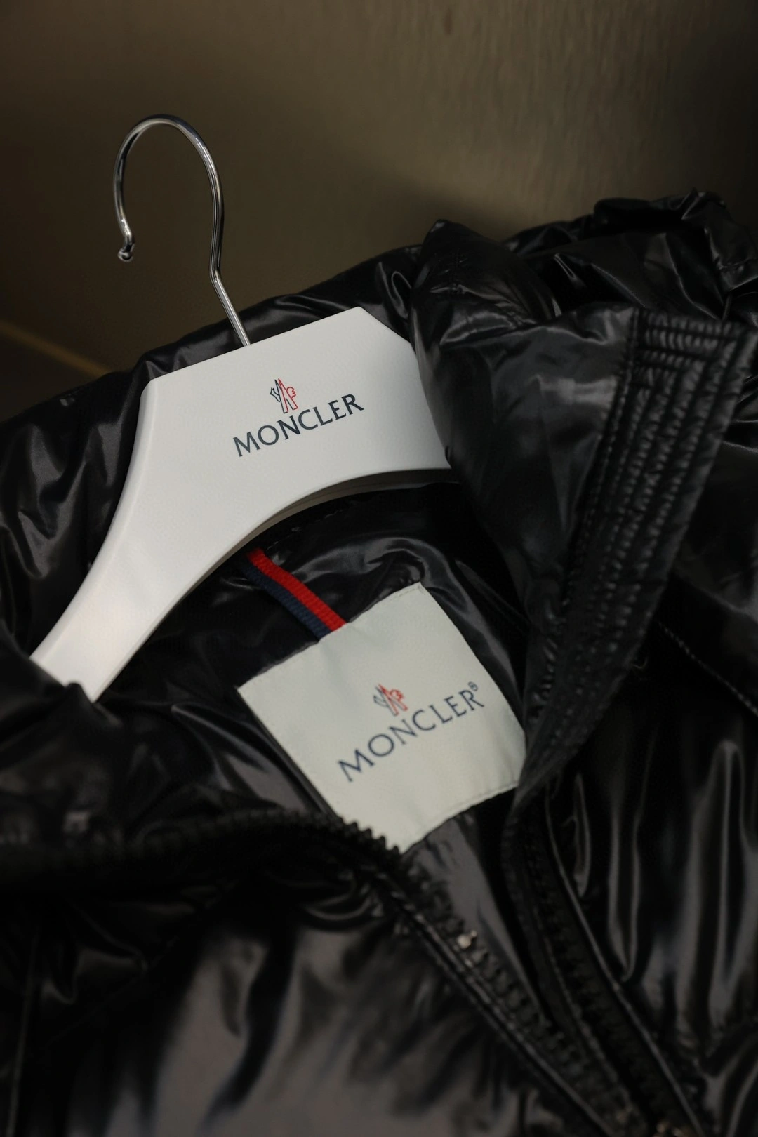 Moncler Down Jackets Lightweight 145914