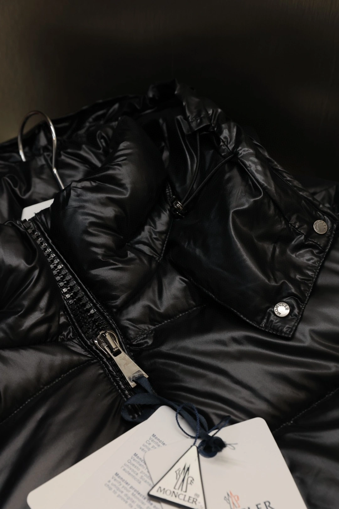 Moncler Down Jackets Lightweight 145914