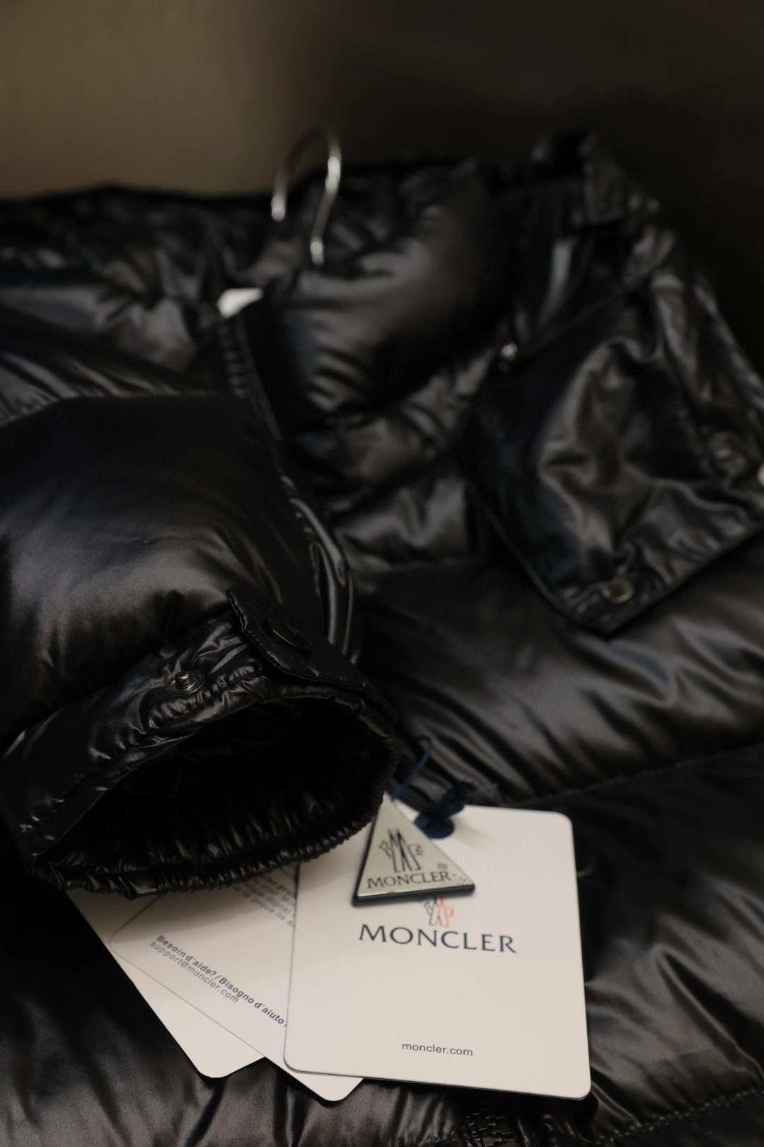 Moncler Down Jackets Lightweight 145914