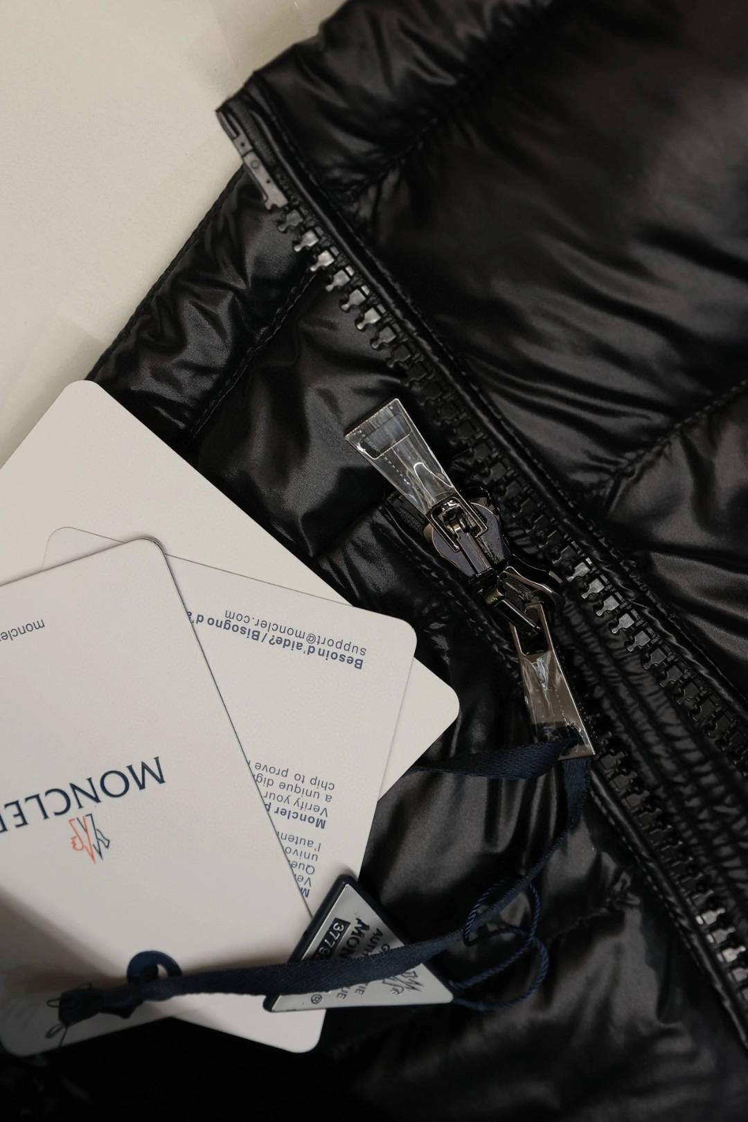 Moncler Down Jackets Lightweight 145914
