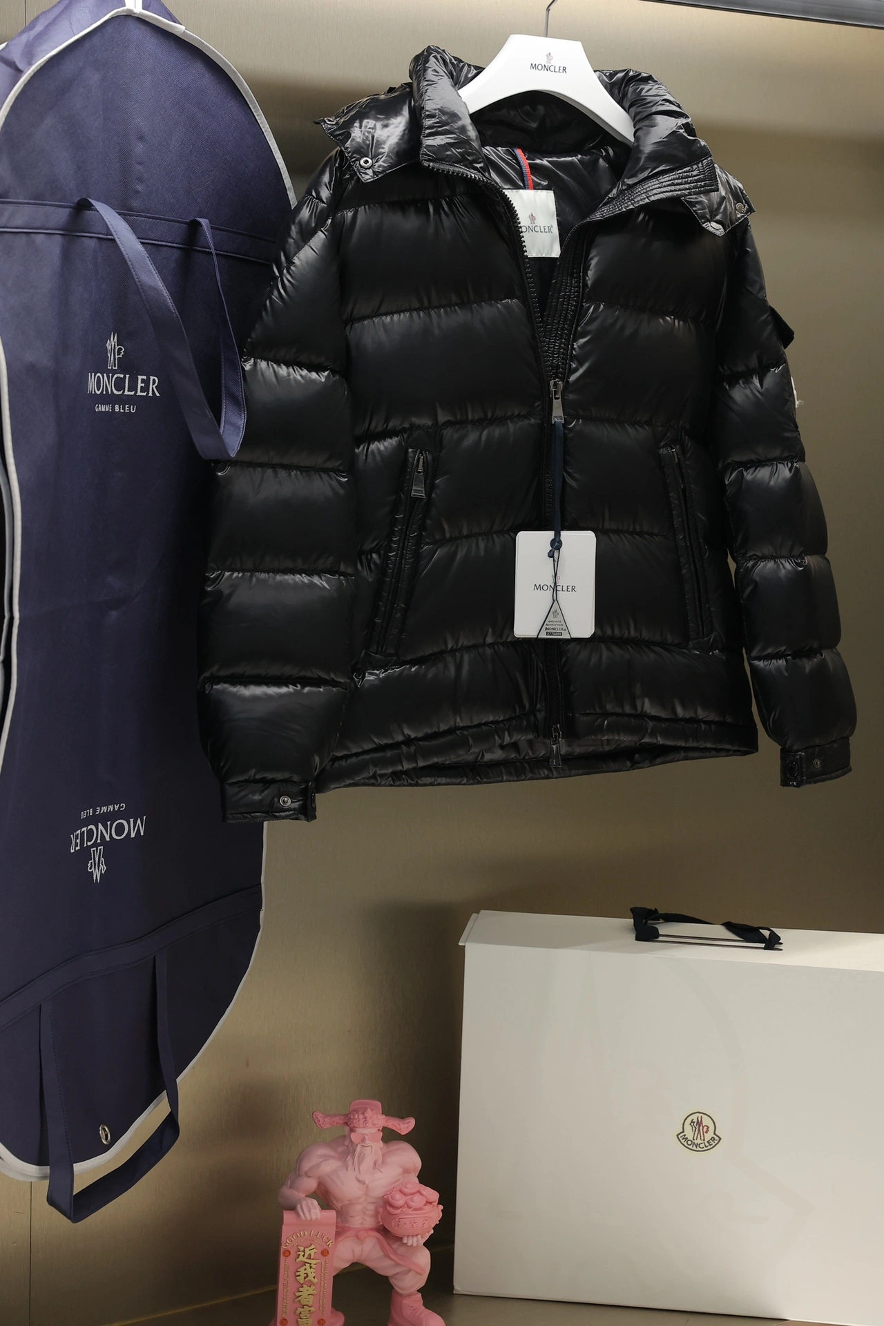 Moncler Down Jackets Lightweight 145914
