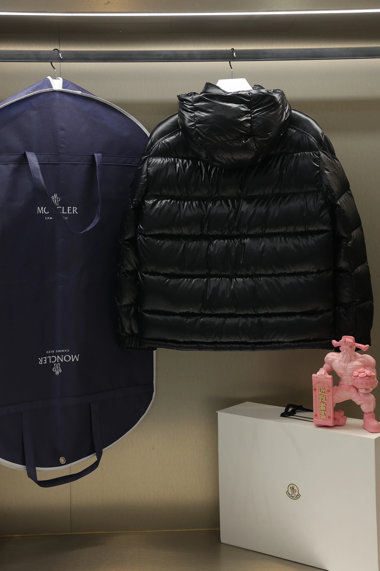Moncler Down Jackets Lightweight 145914