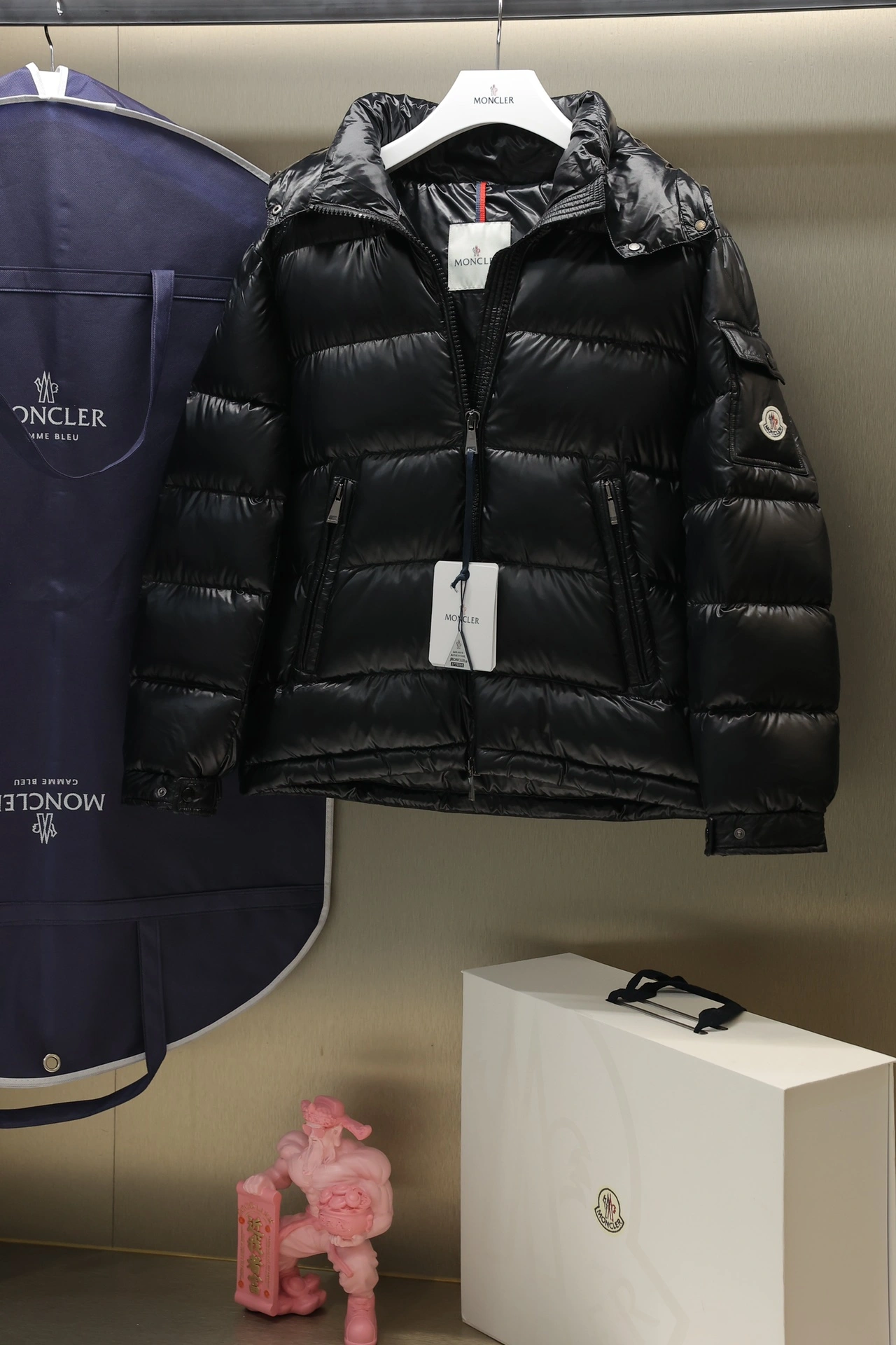 Moncler Down Jackets Lightweight 145914