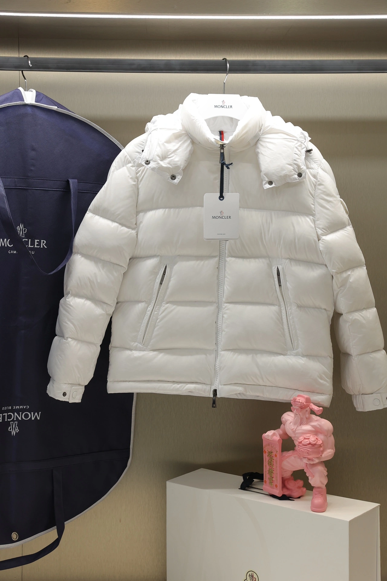 Moncler Down Jackets Contemporary 145930