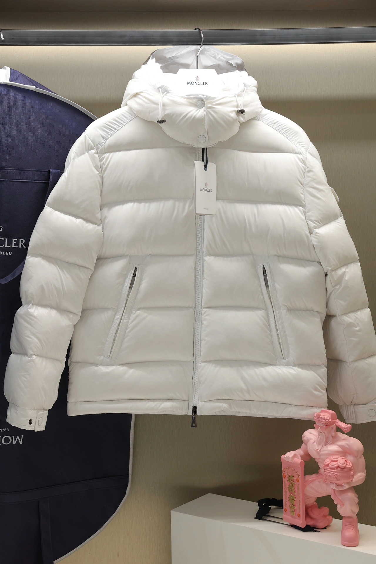 Moncler Down Jackets Contemporary 145930