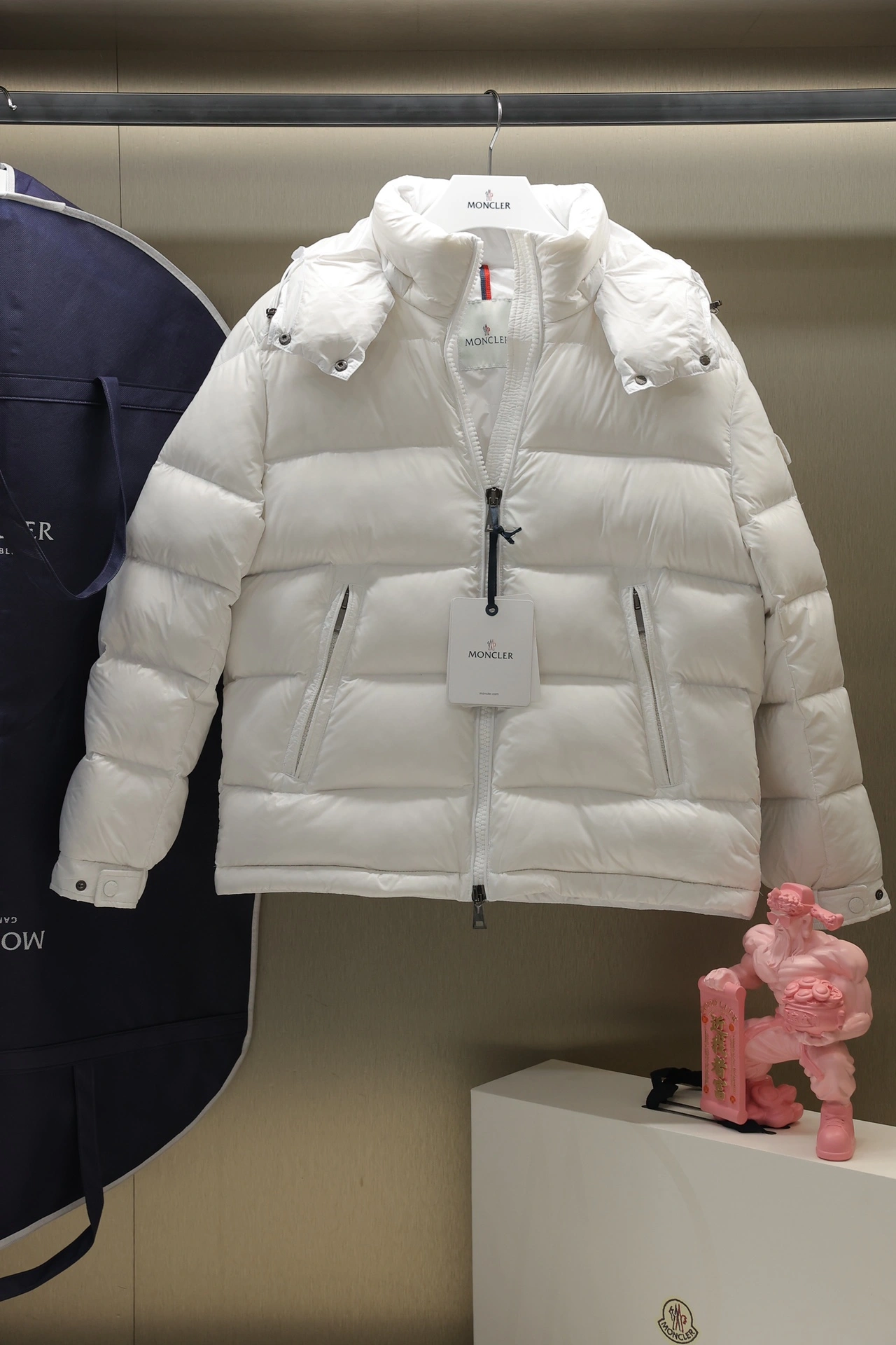 Moncler Down Jackets Contemporary 145930