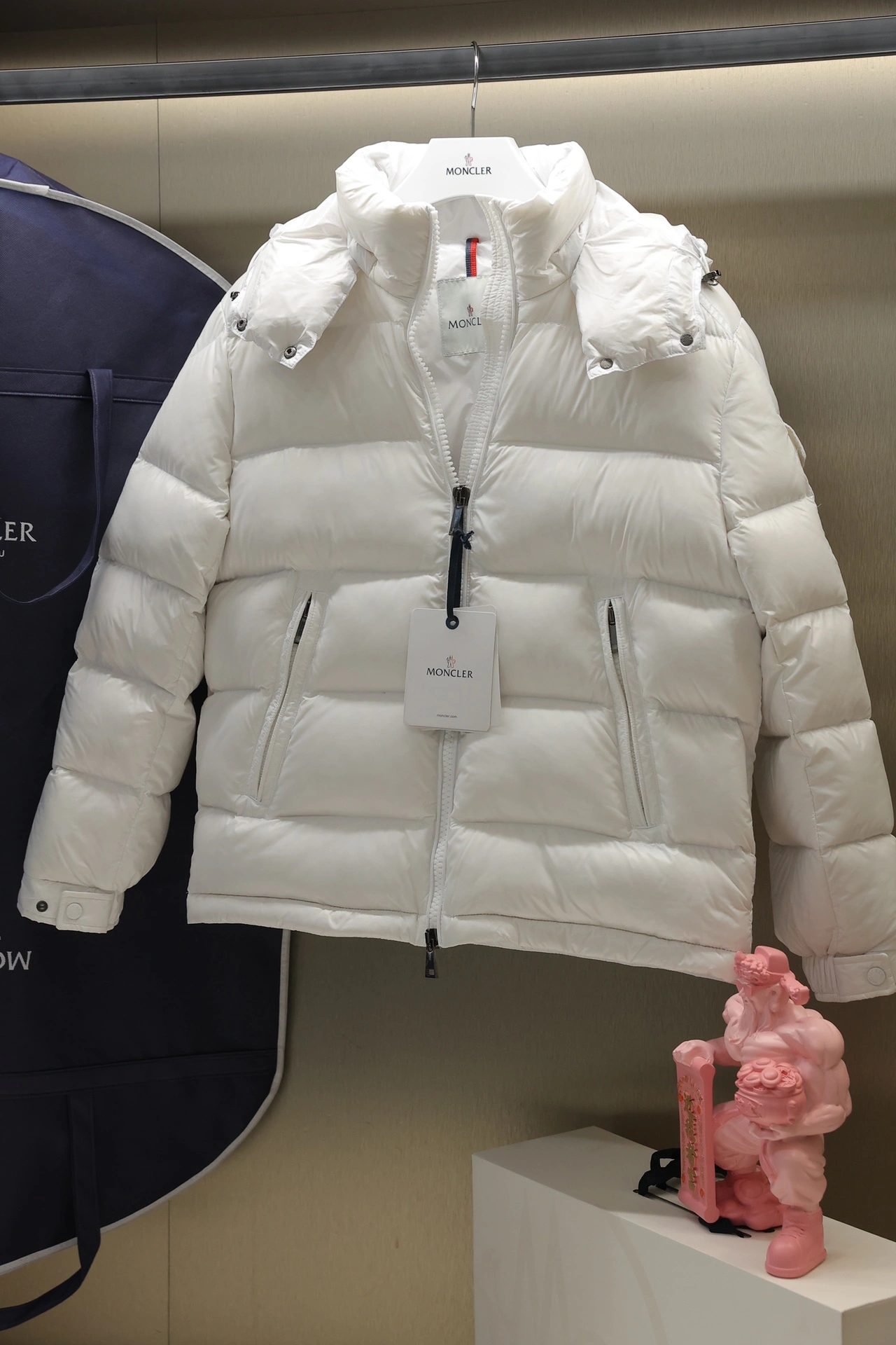 Moncler Down Jackets Contemporary 145930