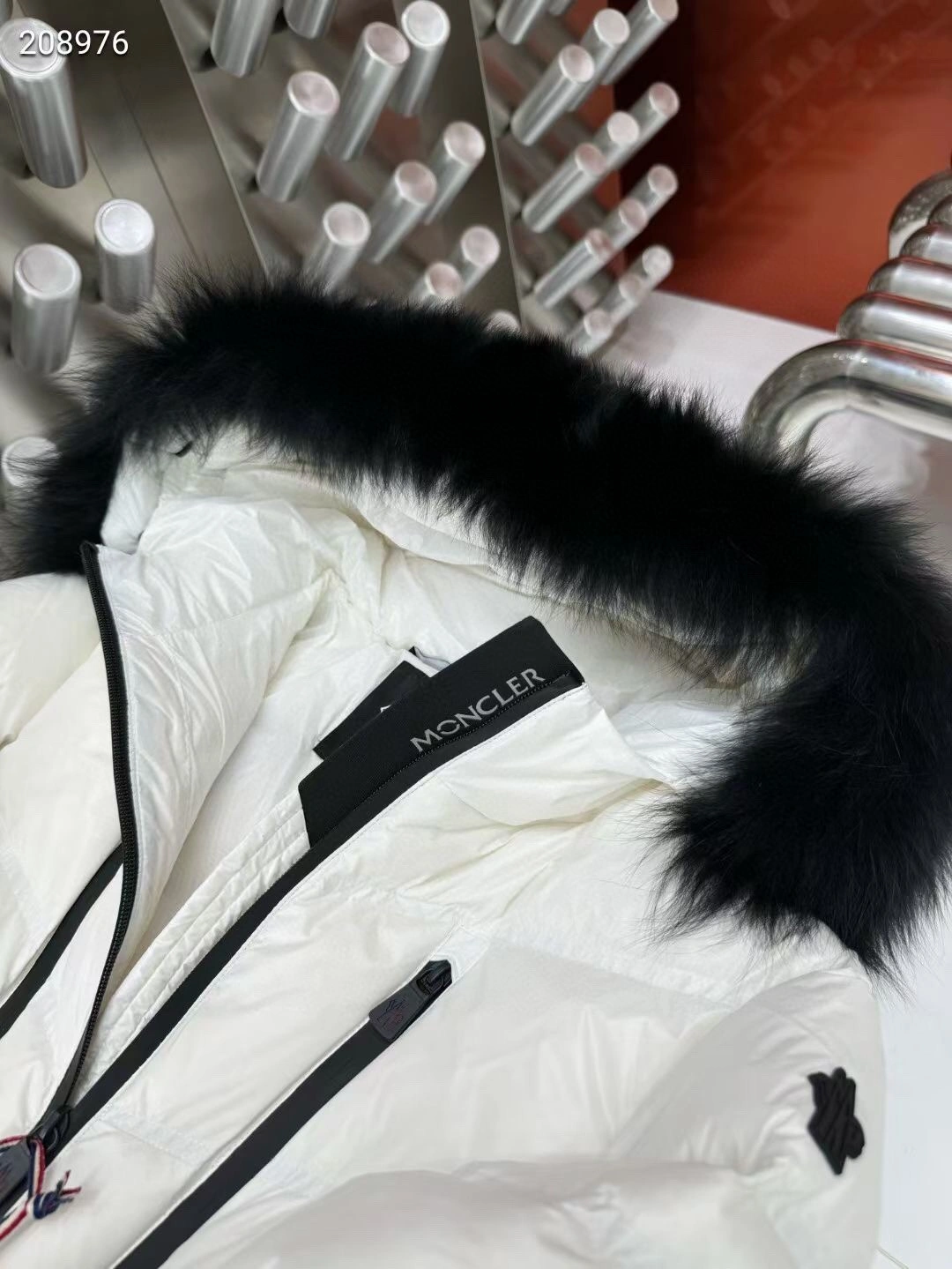 Moncler Down Jackets Resilient 145908