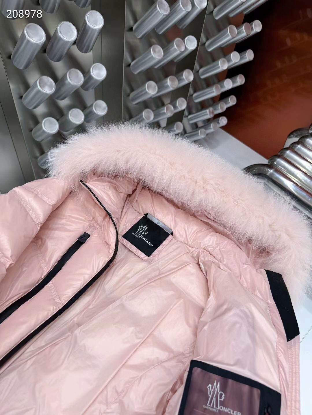 Moncler Down Jackets RelaxedFit 145898