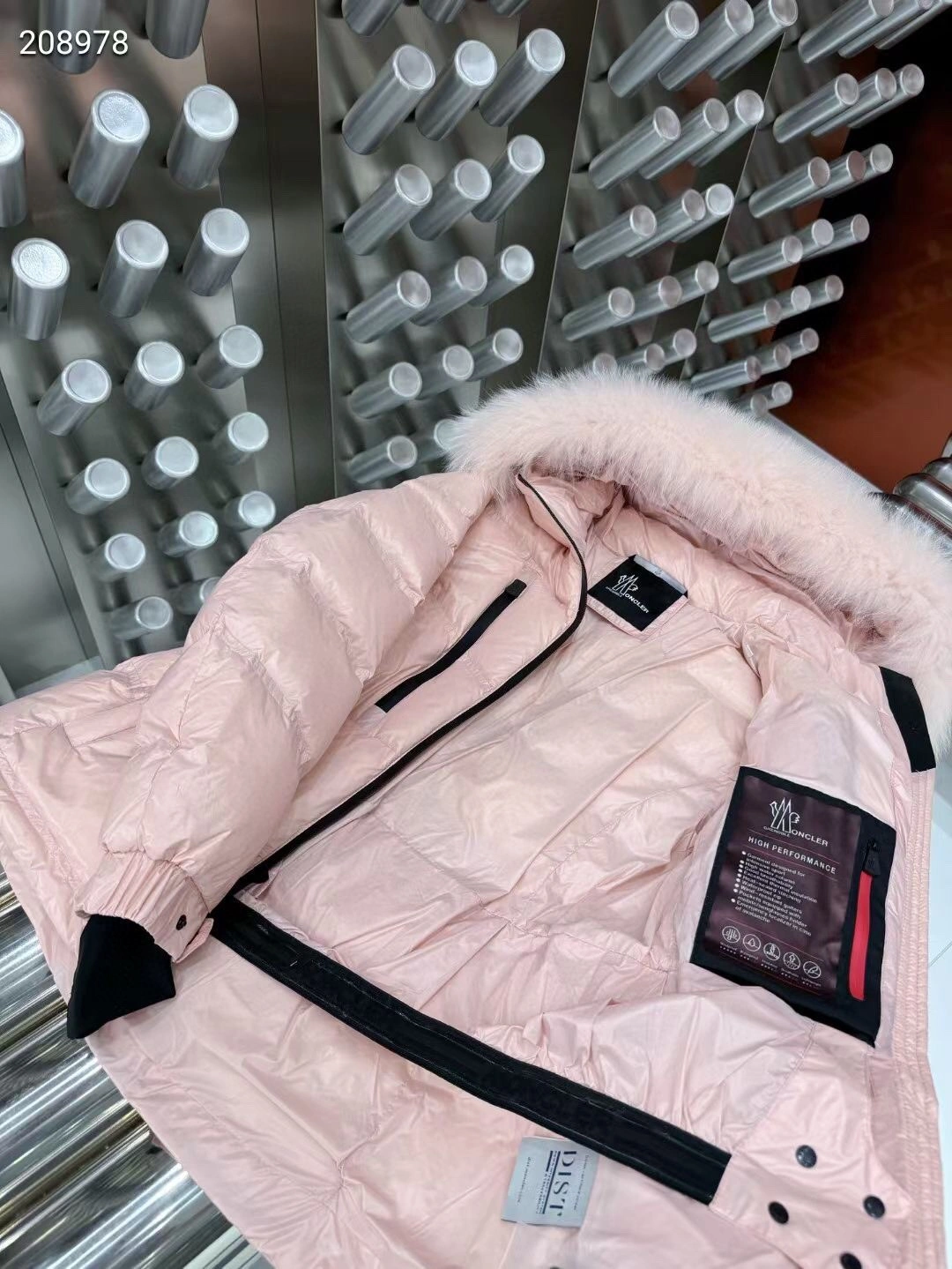 Moncler Down Jackets RelaxedFit 145898