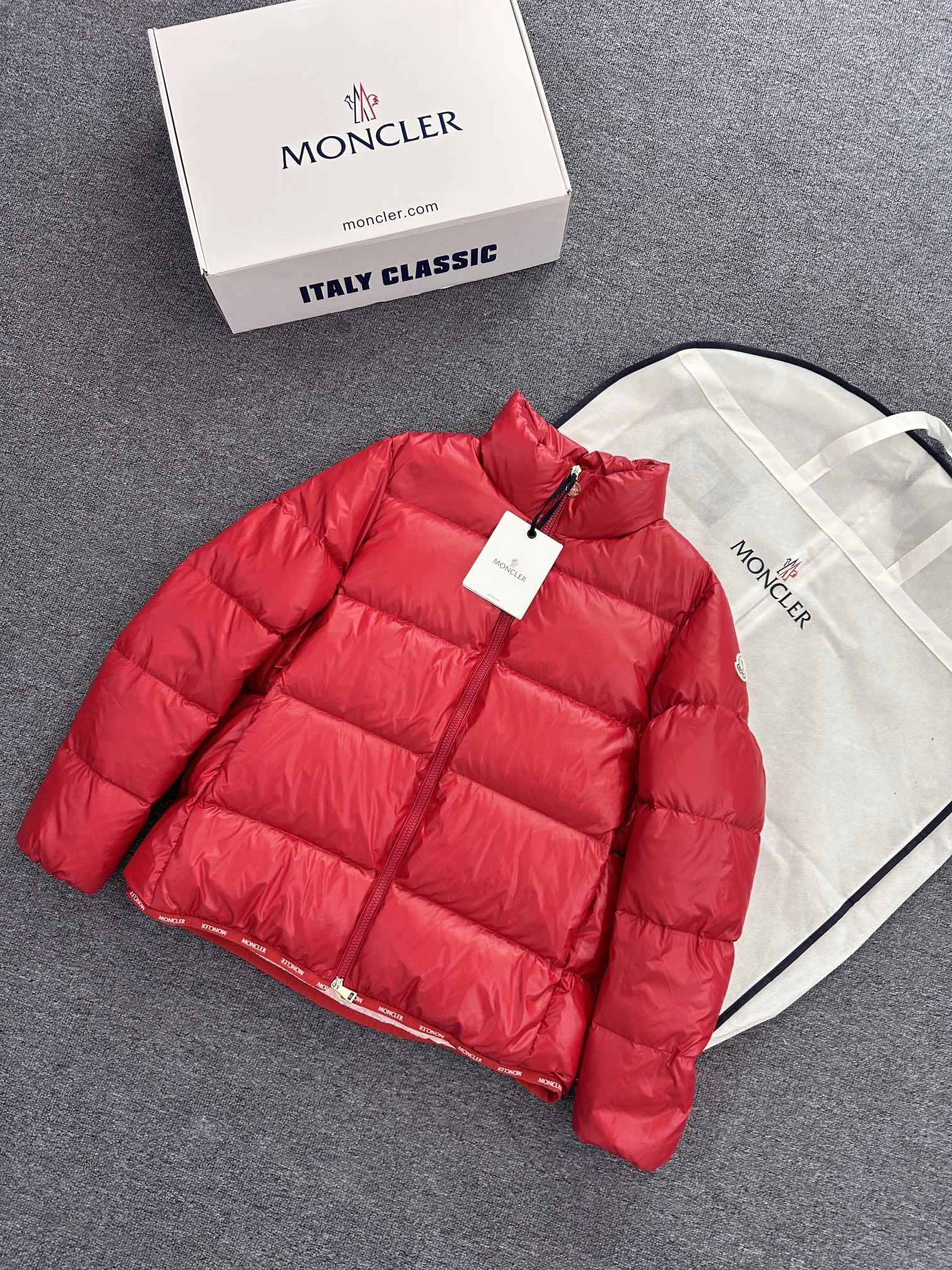 Cozy Moncler Down Jackets 145895