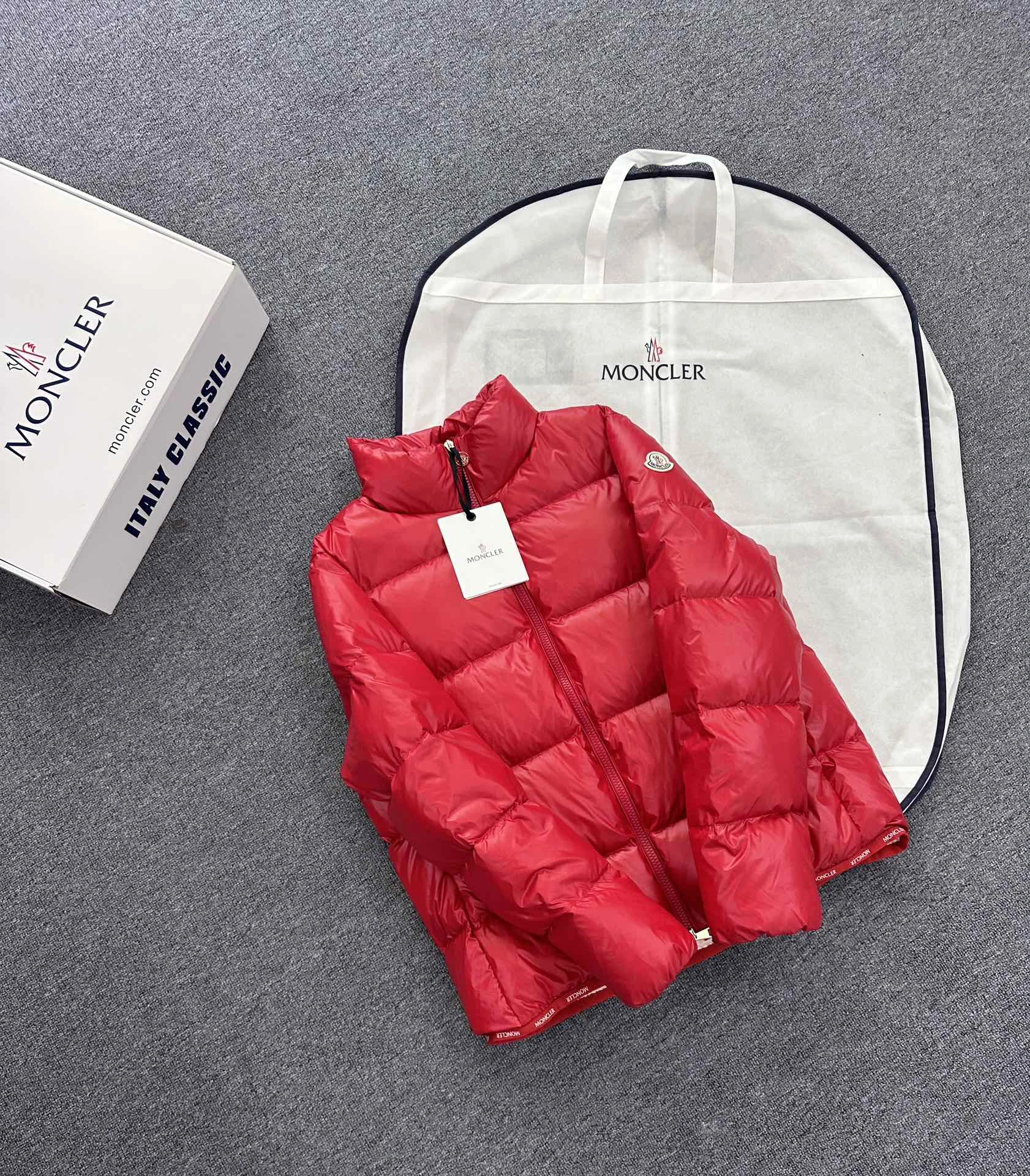 Cozy Moncler Down Jackets 145895