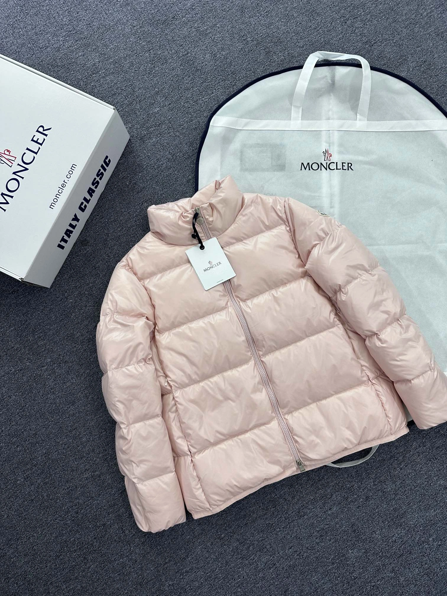 Moncler Down Jackets FastDry 145896