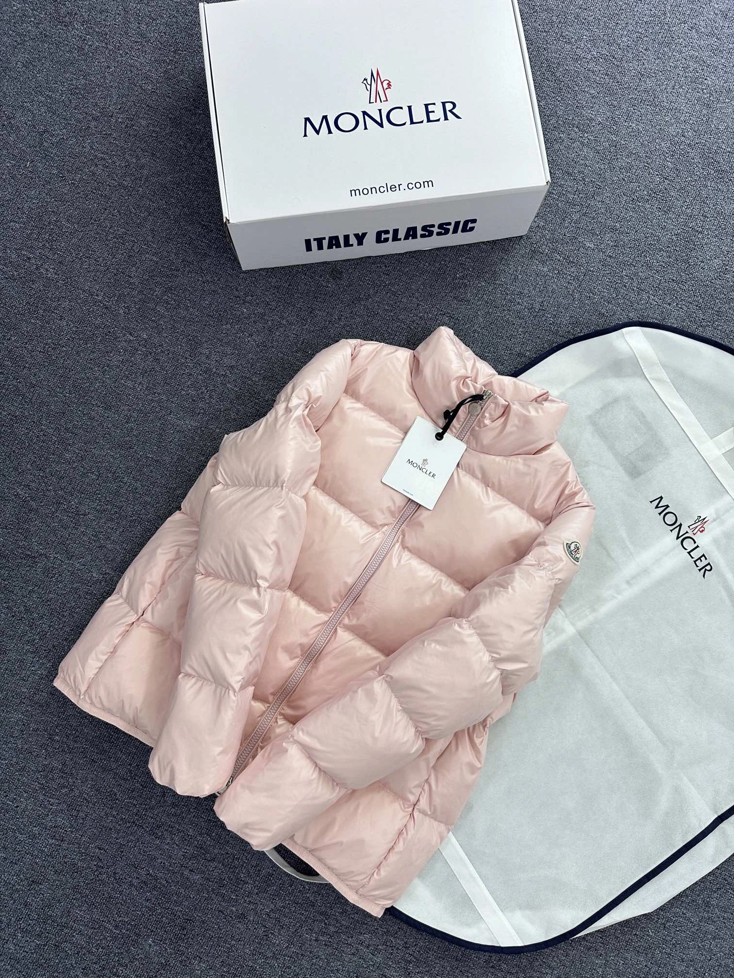 Moncler Down Jackets FastDry 145896