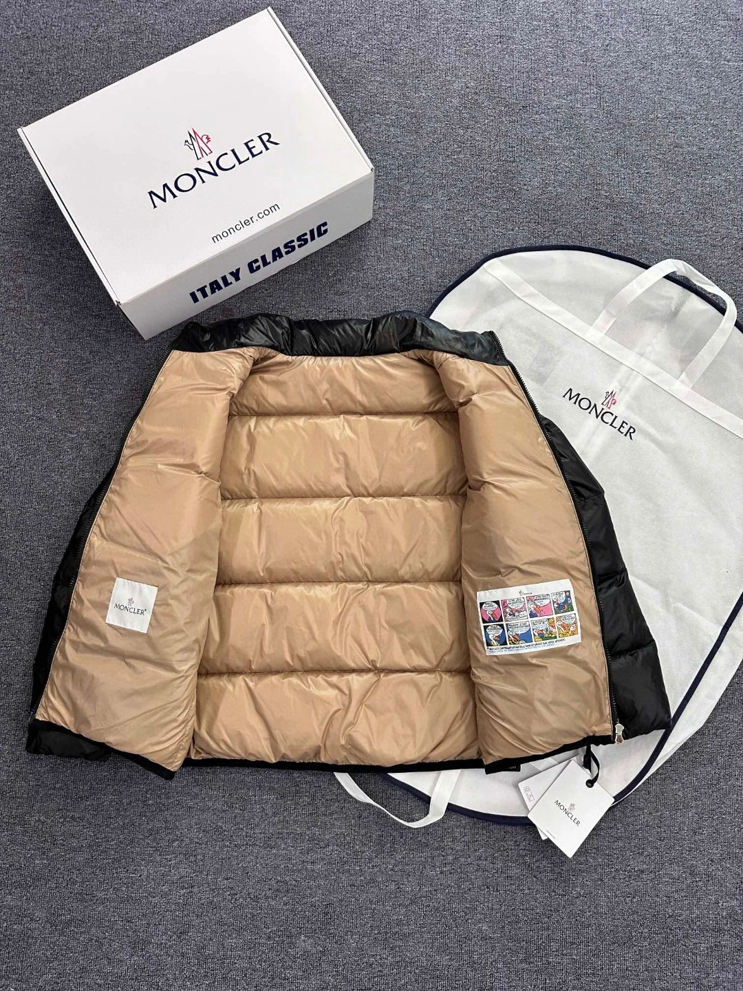 Casual Moncler Down Jackets 145894