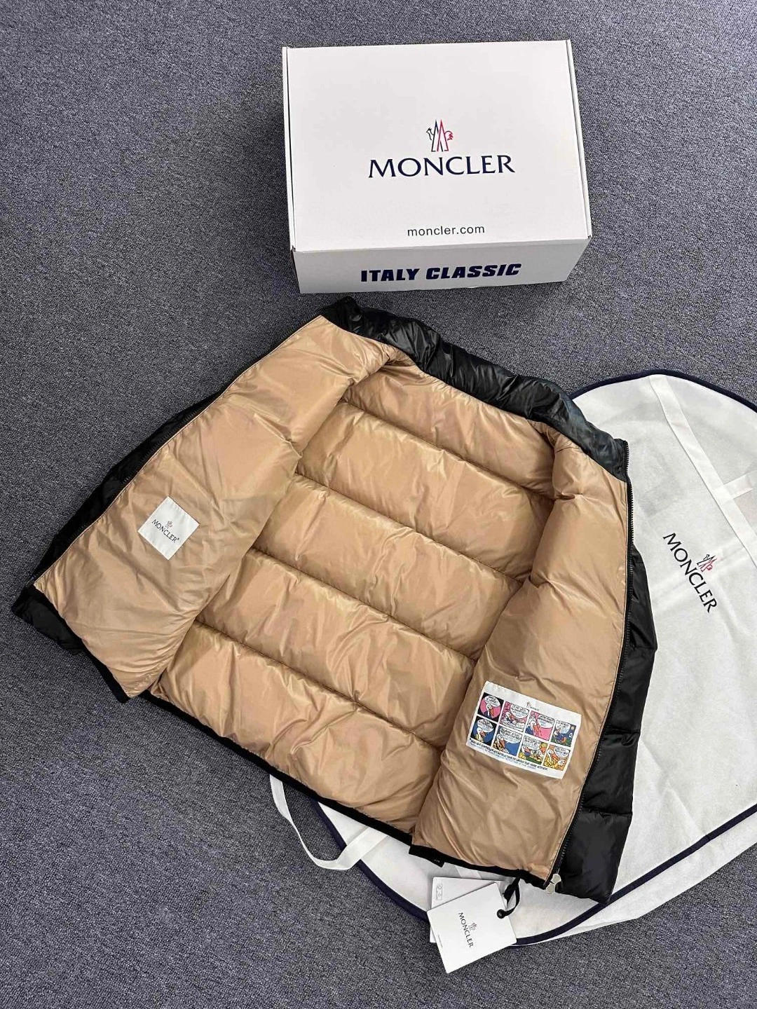 Casual Moncler Down Jackets 145894
