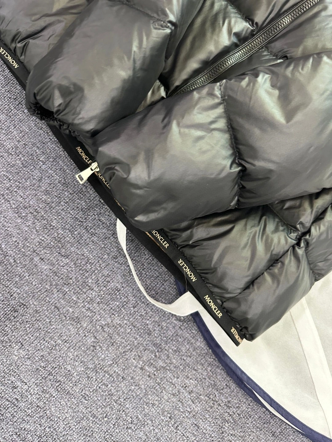 Casual Moncler Down Jackets 145894