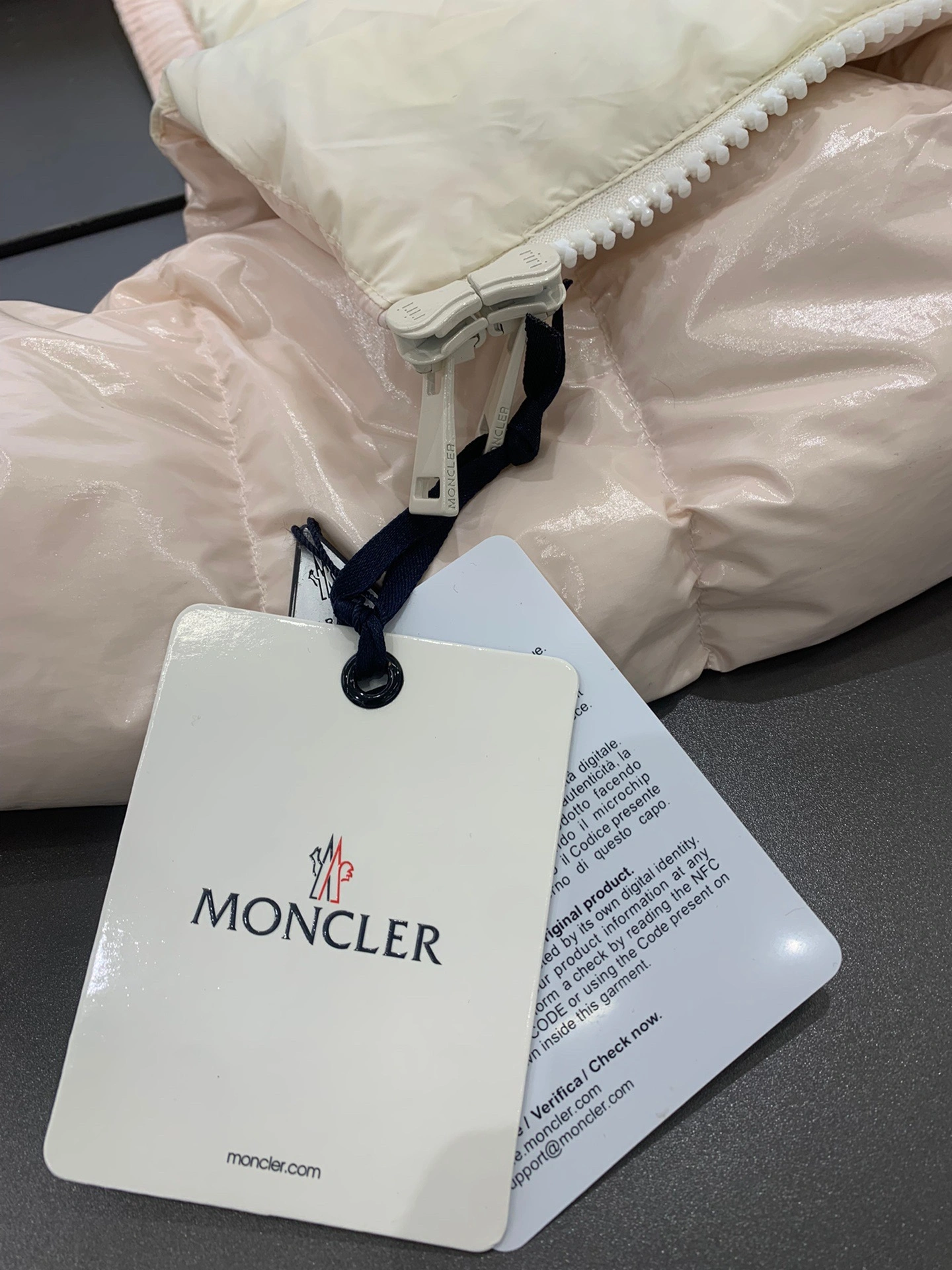 Moncler Down Jackets Casual 145891