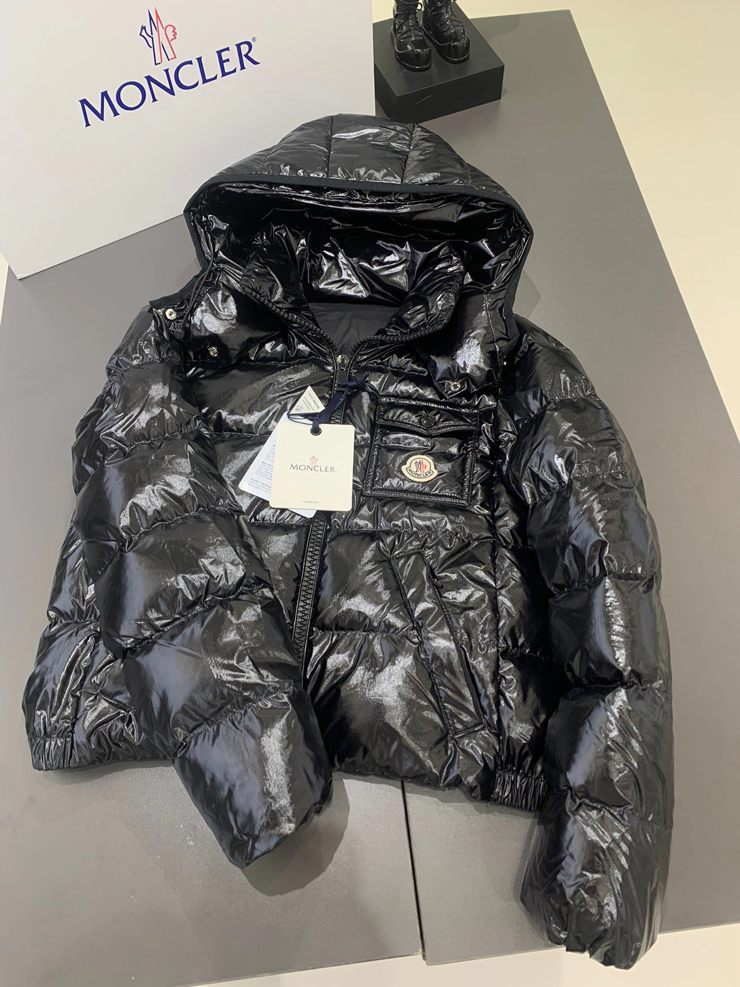 MoistureWicking Moncler Down Jackets 145890