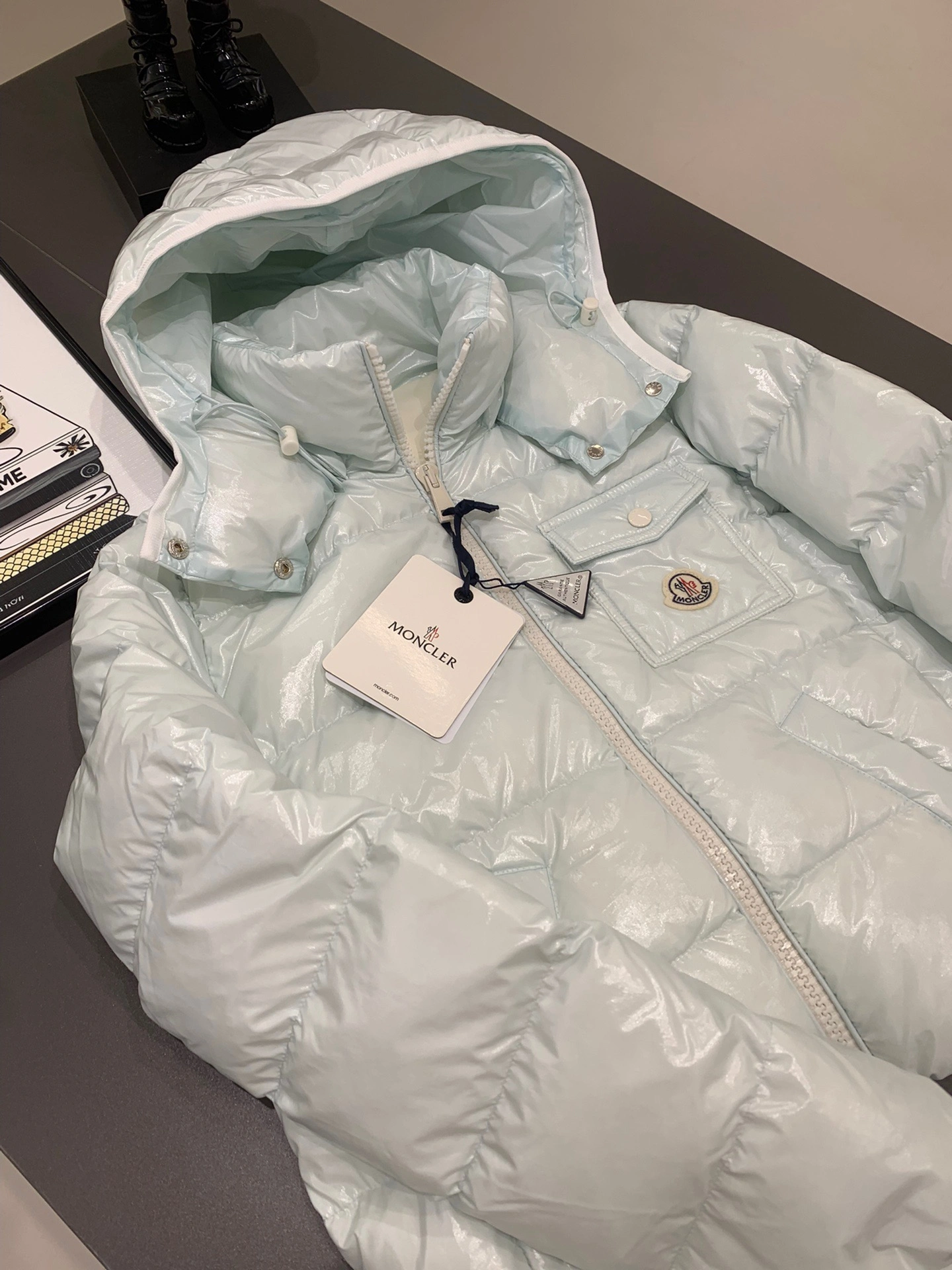 Moncler Down Jackets EasyMatch 145889
