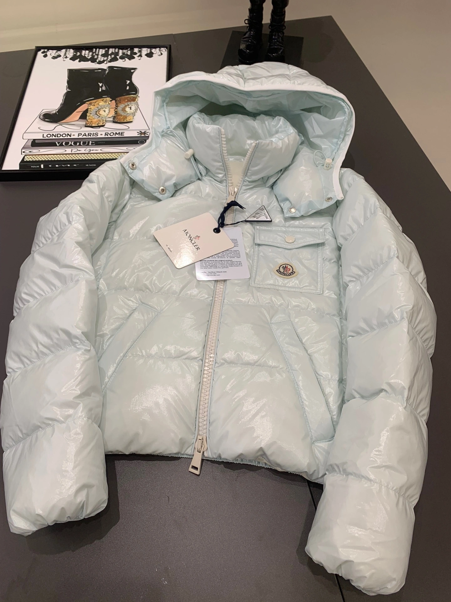 Moncler Down Jackets EasyMatch 145889