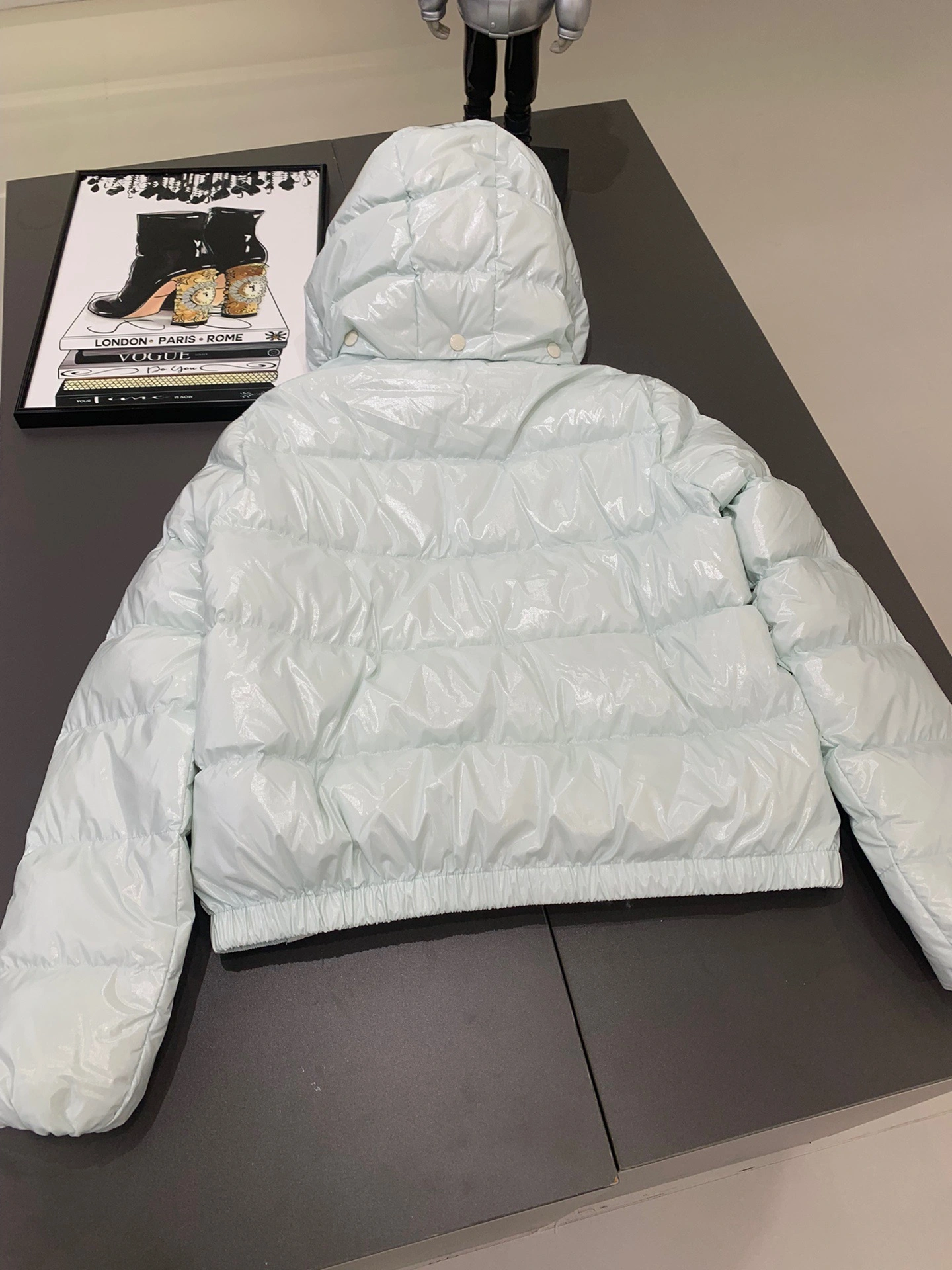 Moncler Down Jackets EasyMatch 145889