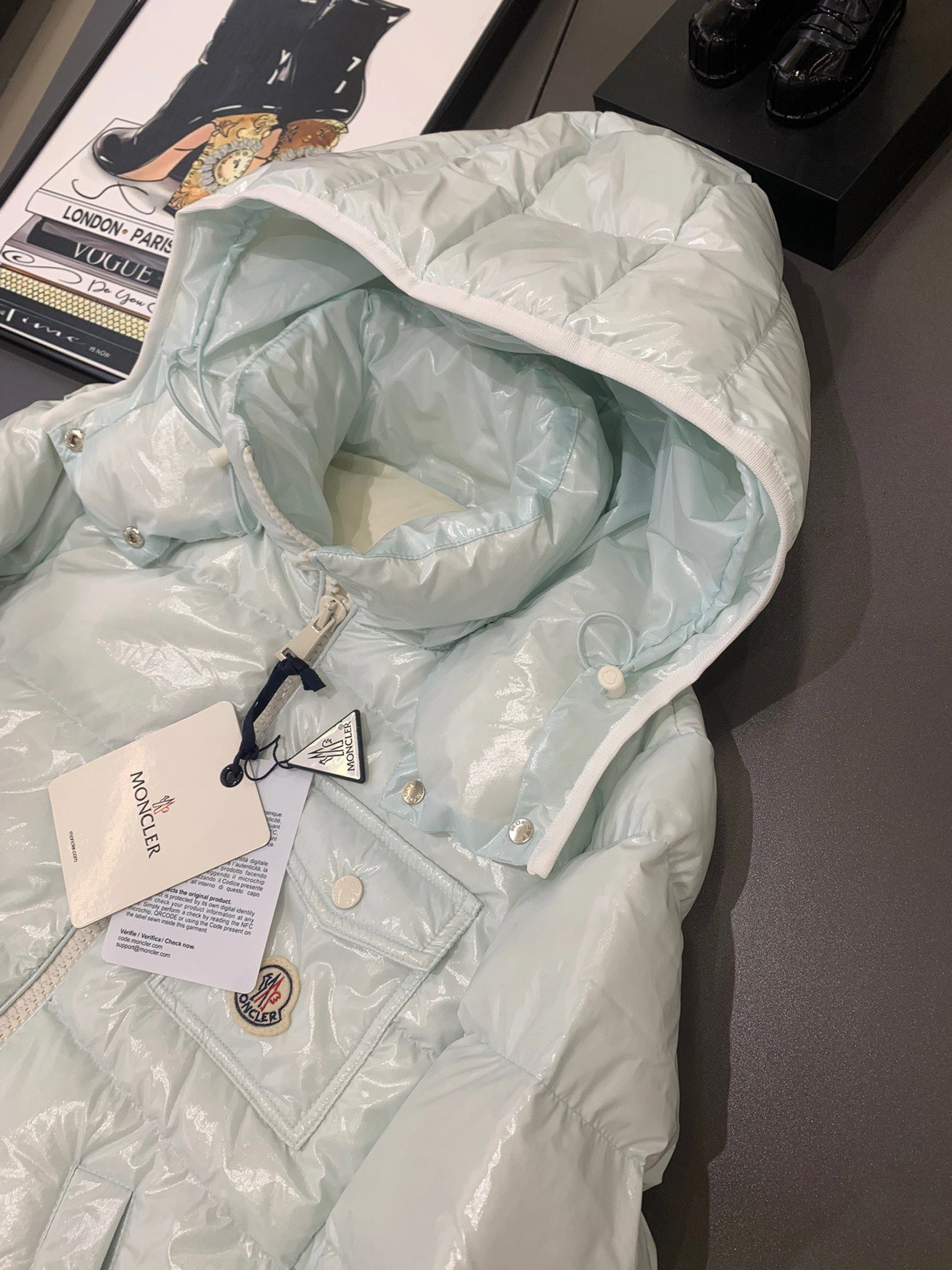 Moncler Down Jackets EasyMatch 145889