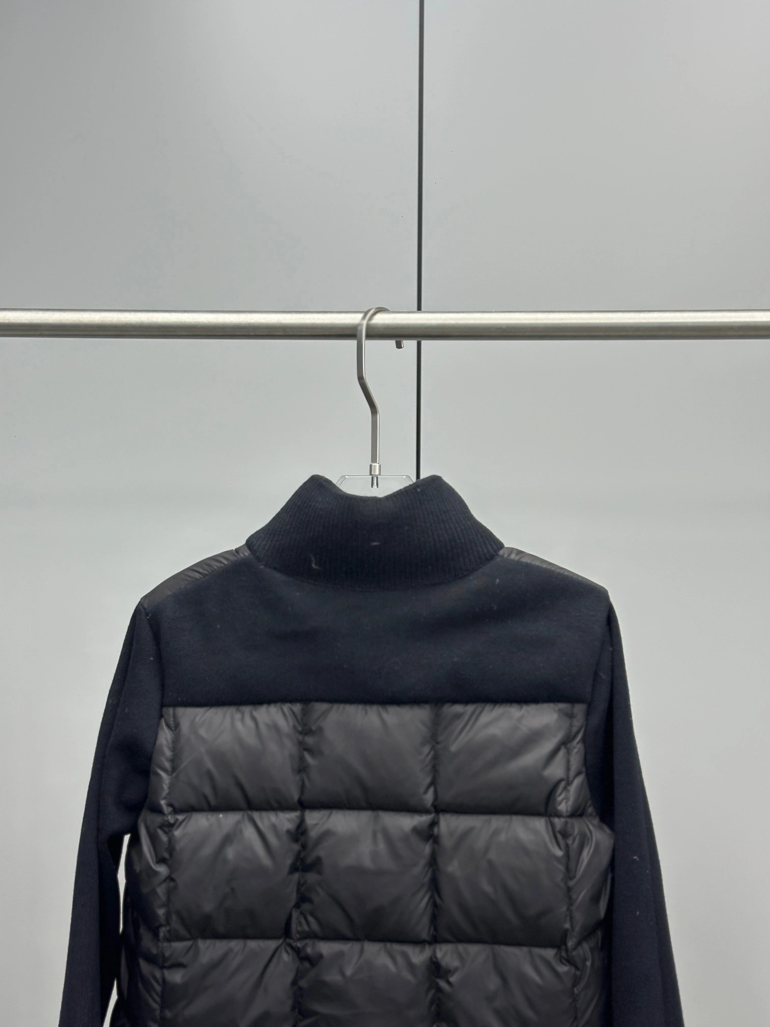 SmoothTexture Moncler Down Jackets 145886