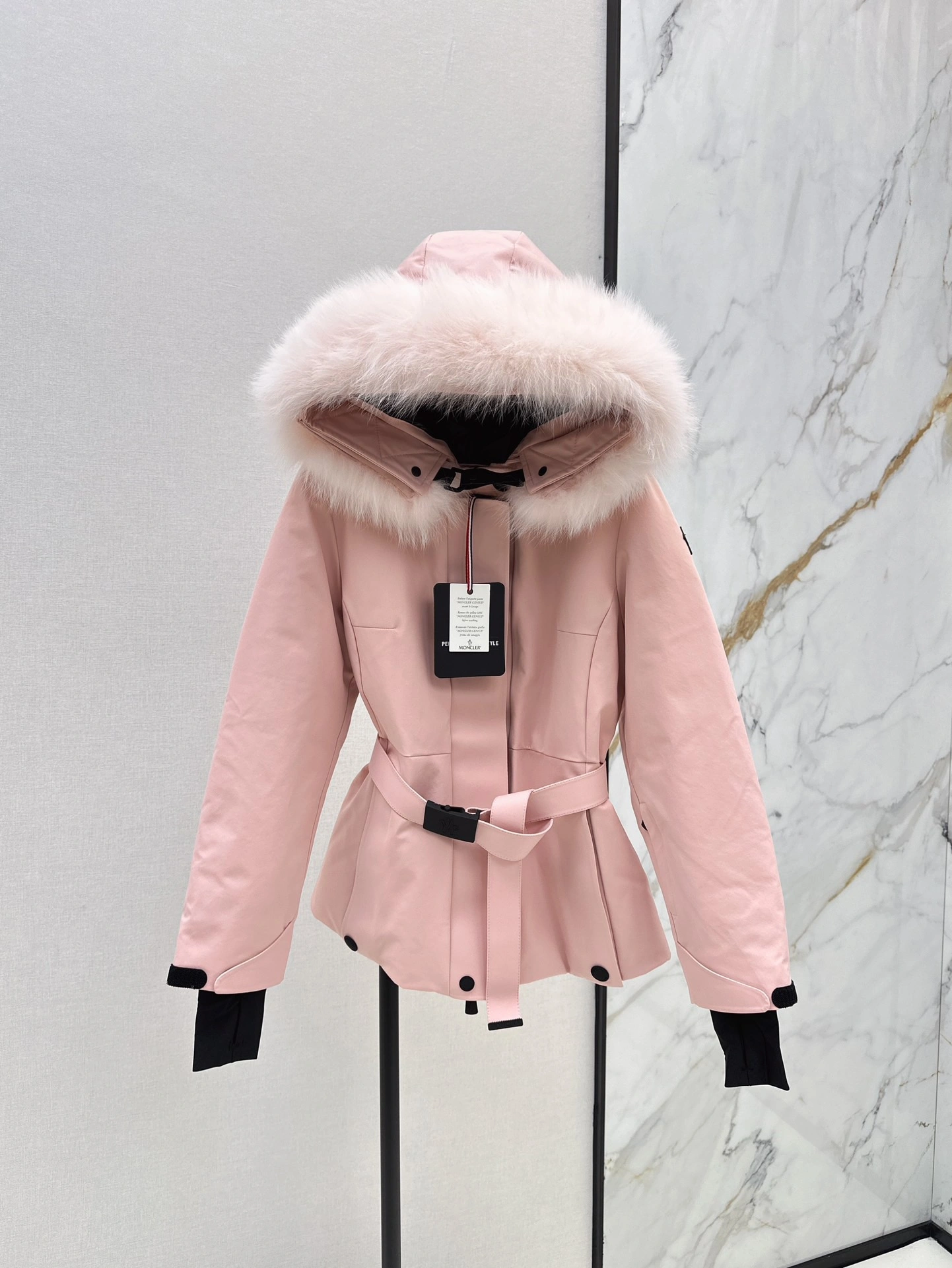 Moncler Down Jackets Durable 145867