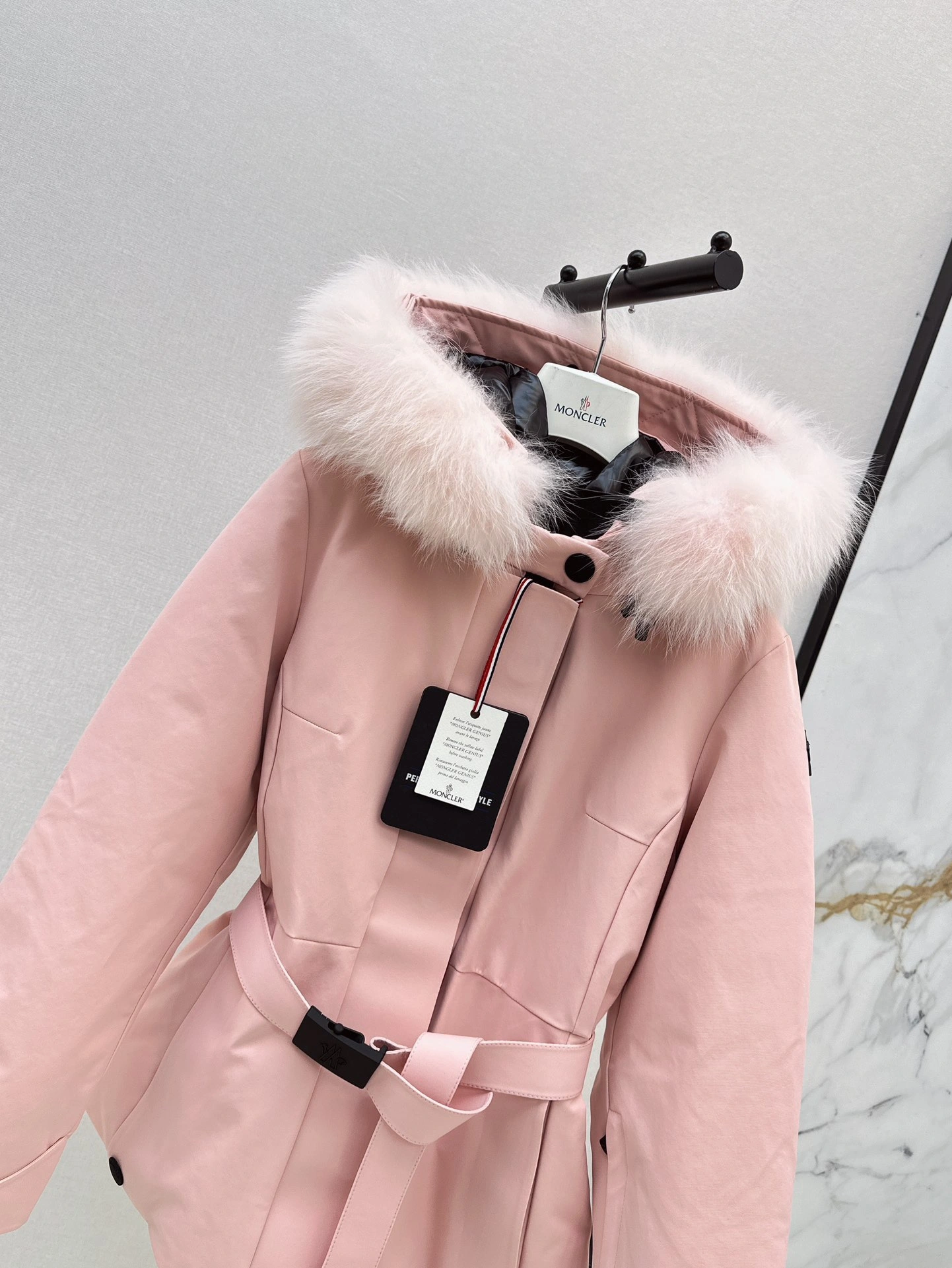 Moncler Down Jackets Durable 145867