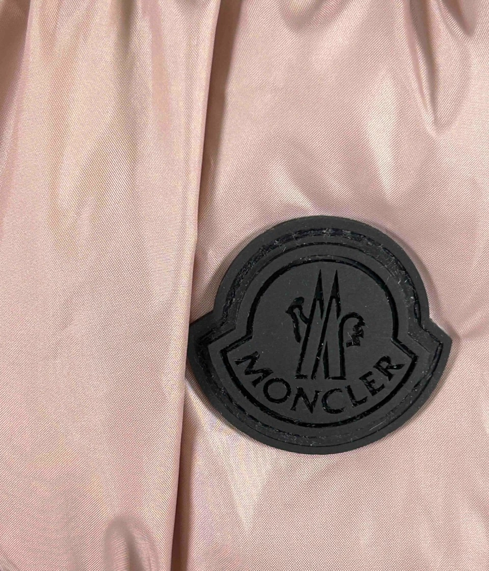 Moncler Down Jackets Versatile 145874