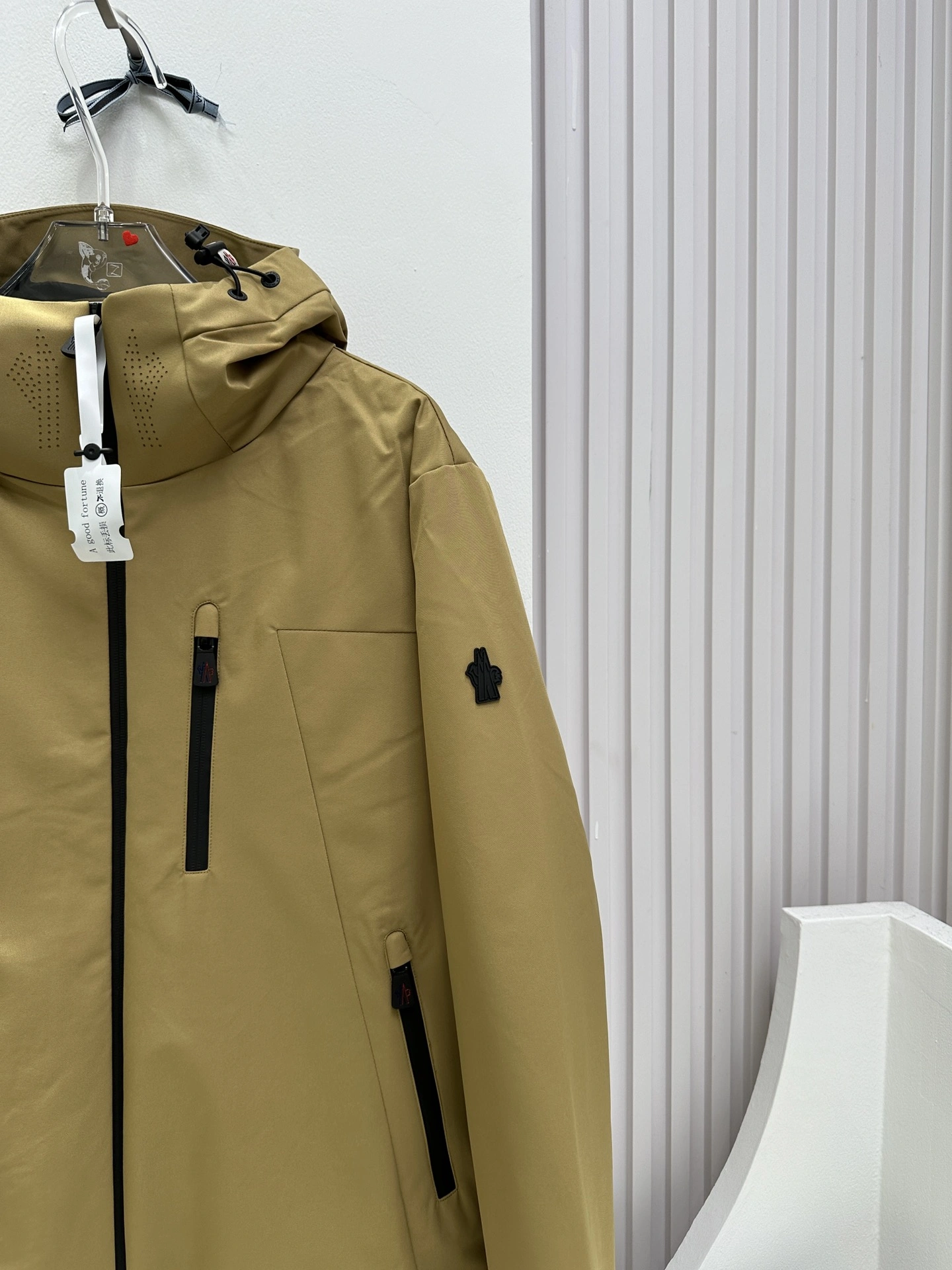 Moncler Down Jackets Elegant 145870