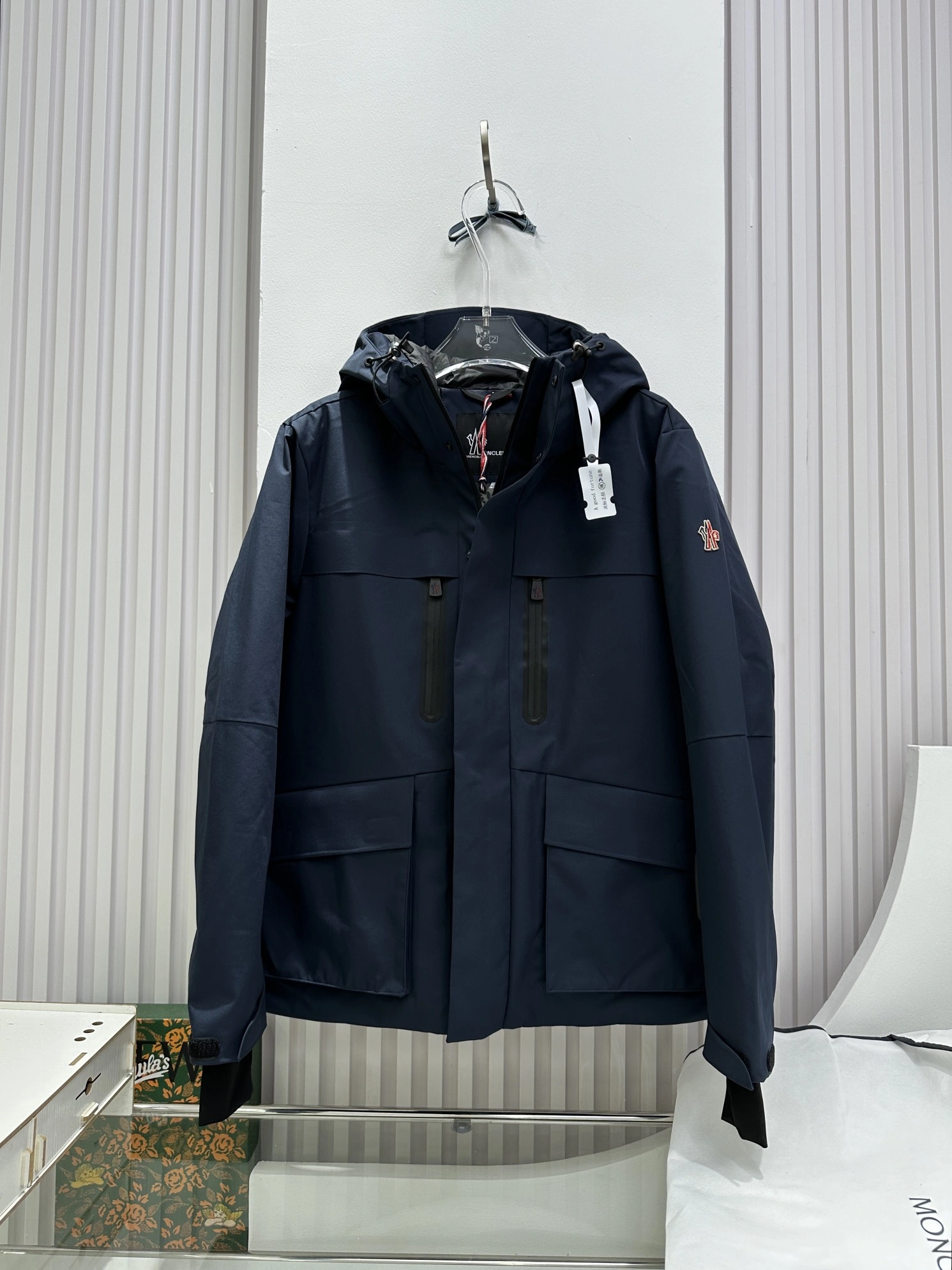 Moncler Down Jackets Modern 145865