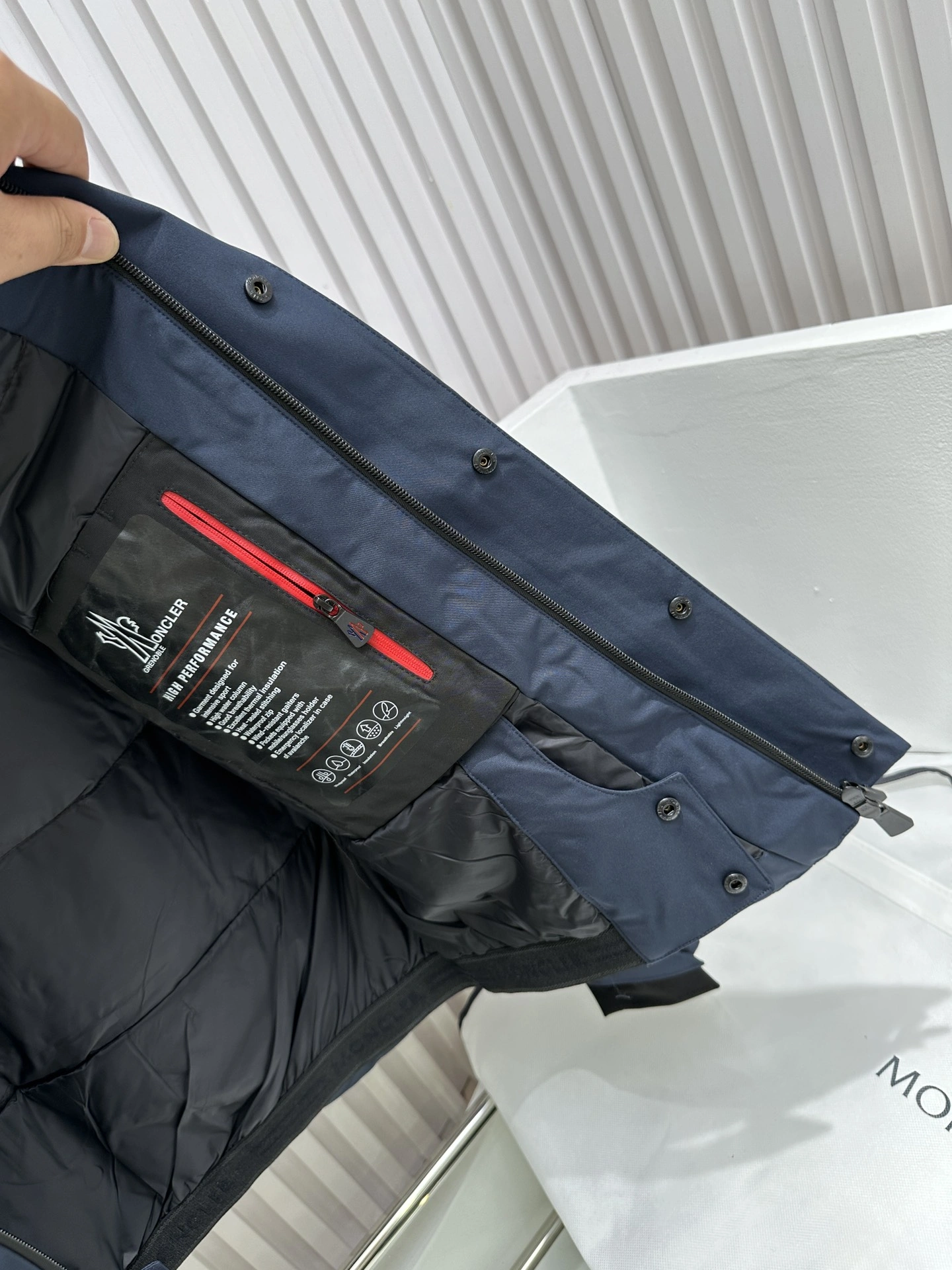 Moncler Down Jackets Modern 145865