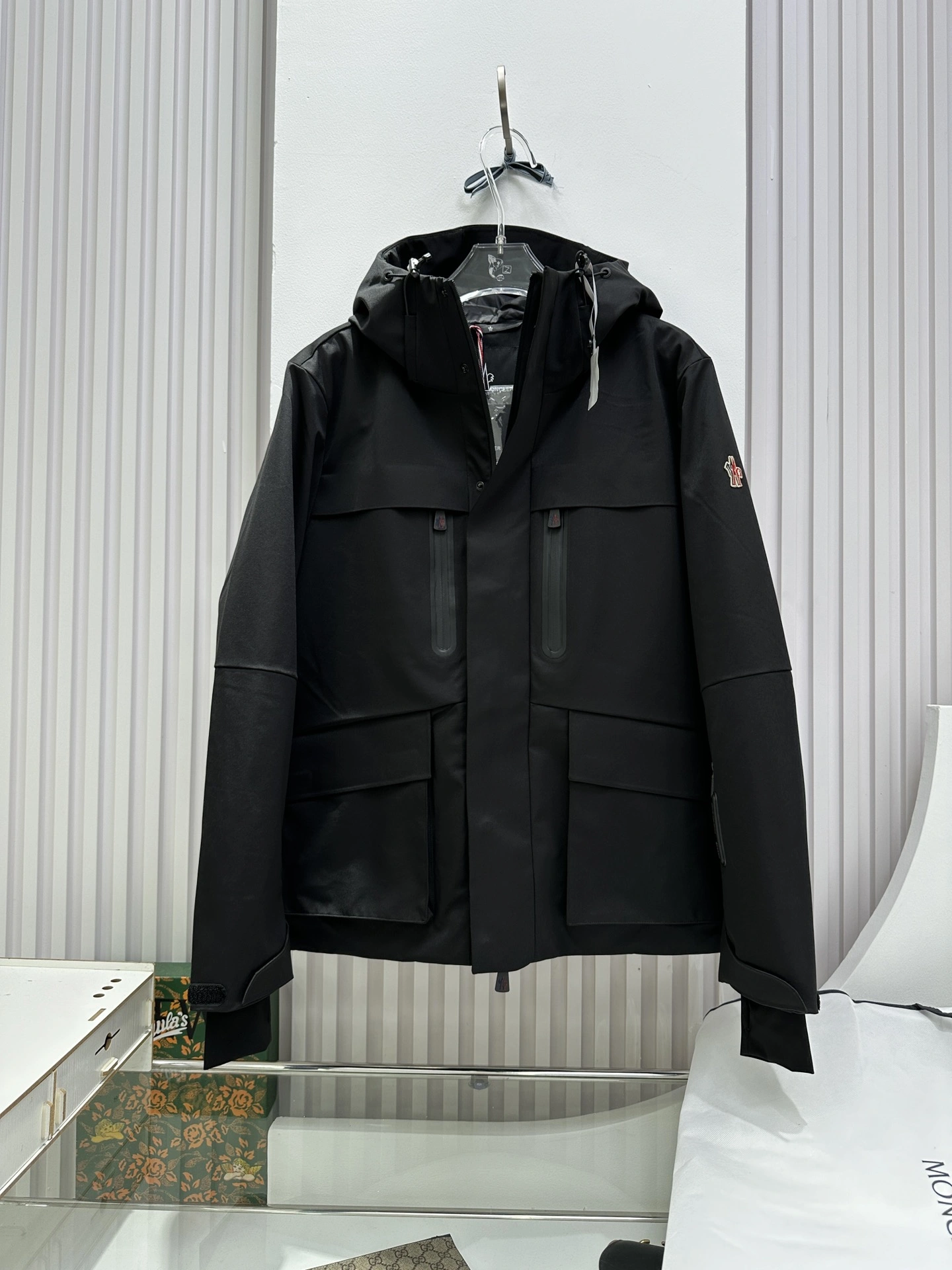 Moncler Down Jackets TravelReady 145871