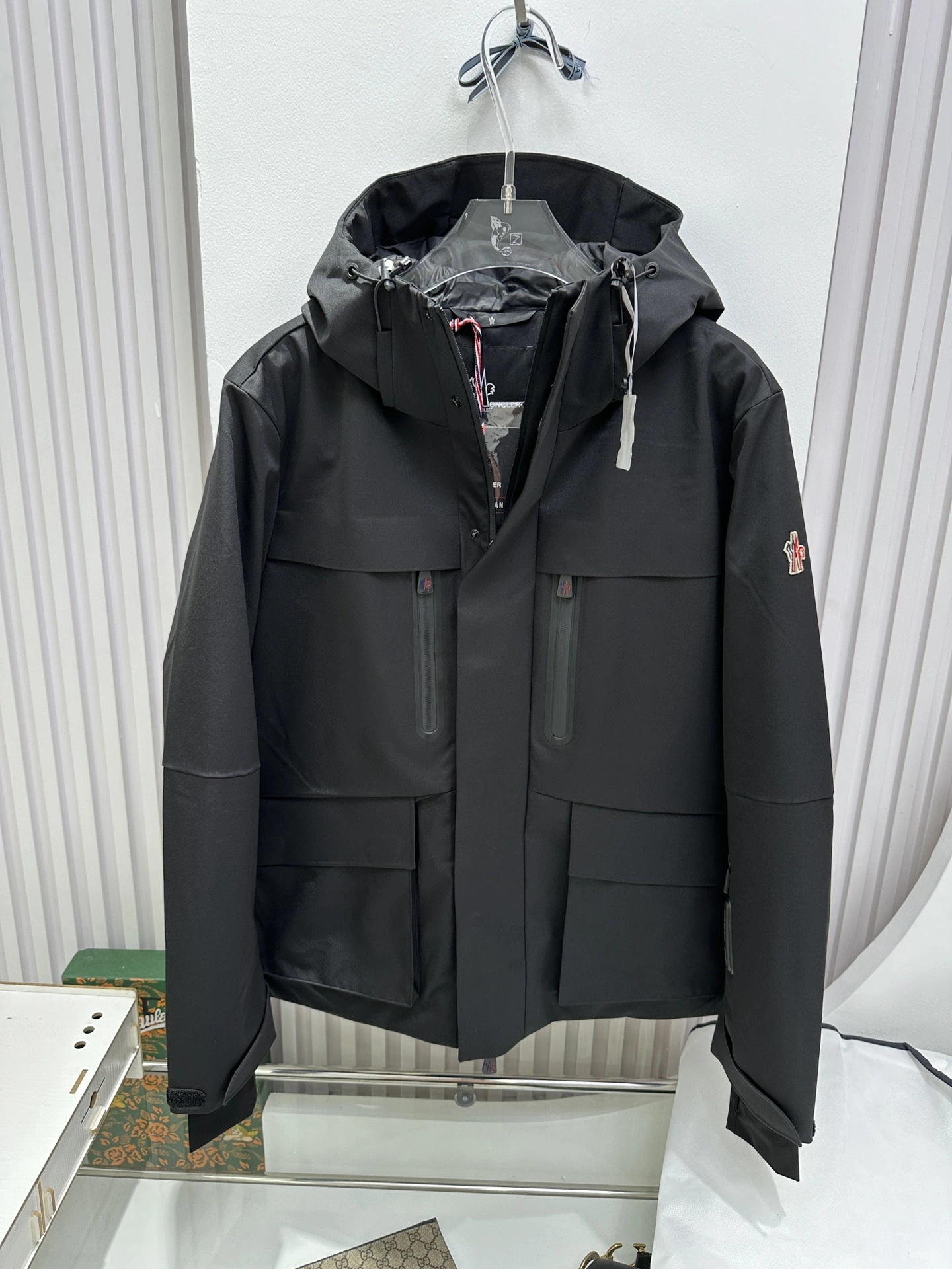 Moncler Down Jackets TravelReady 145871