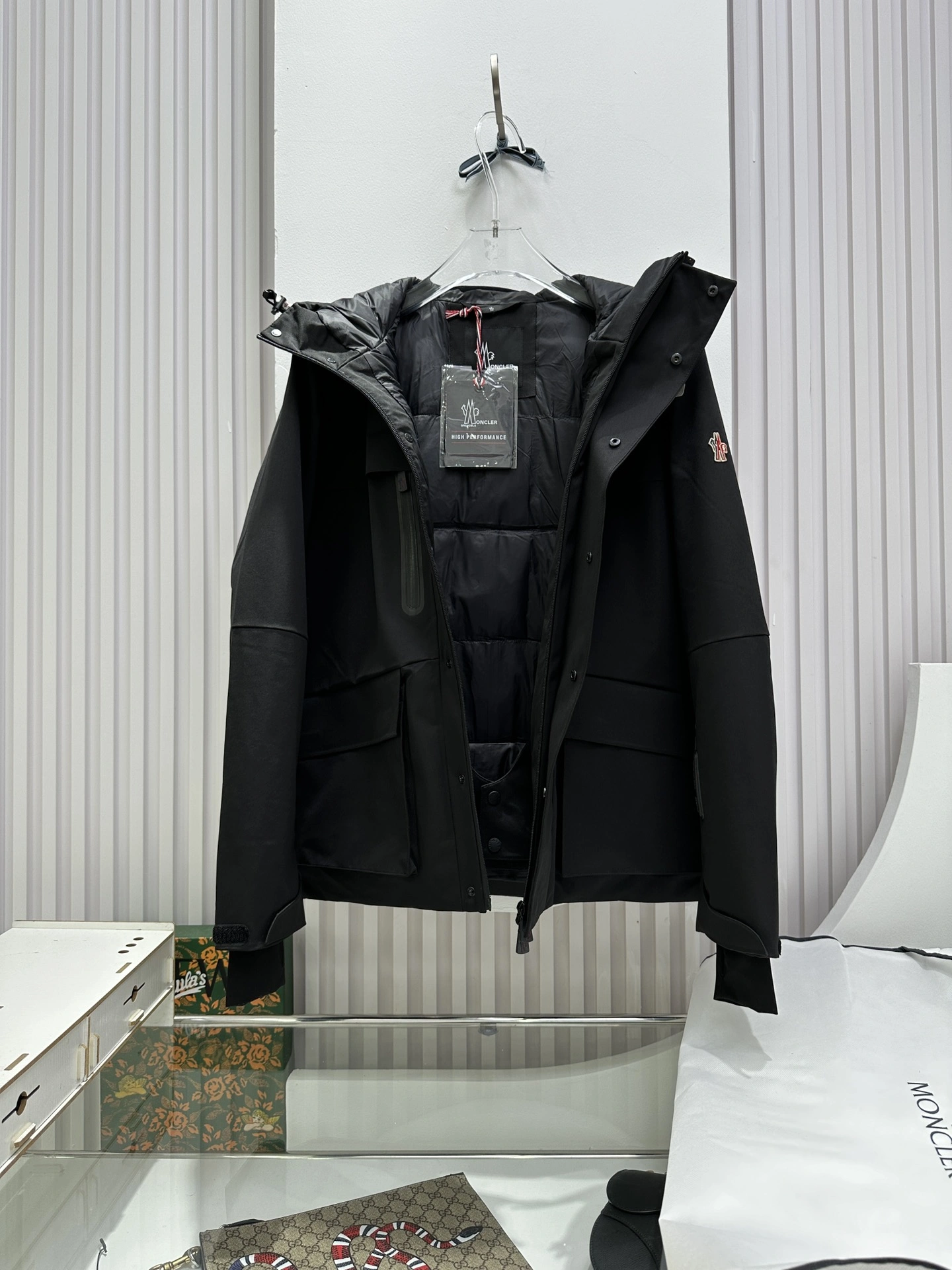 Moncler Down Jackets TravelReady 145871