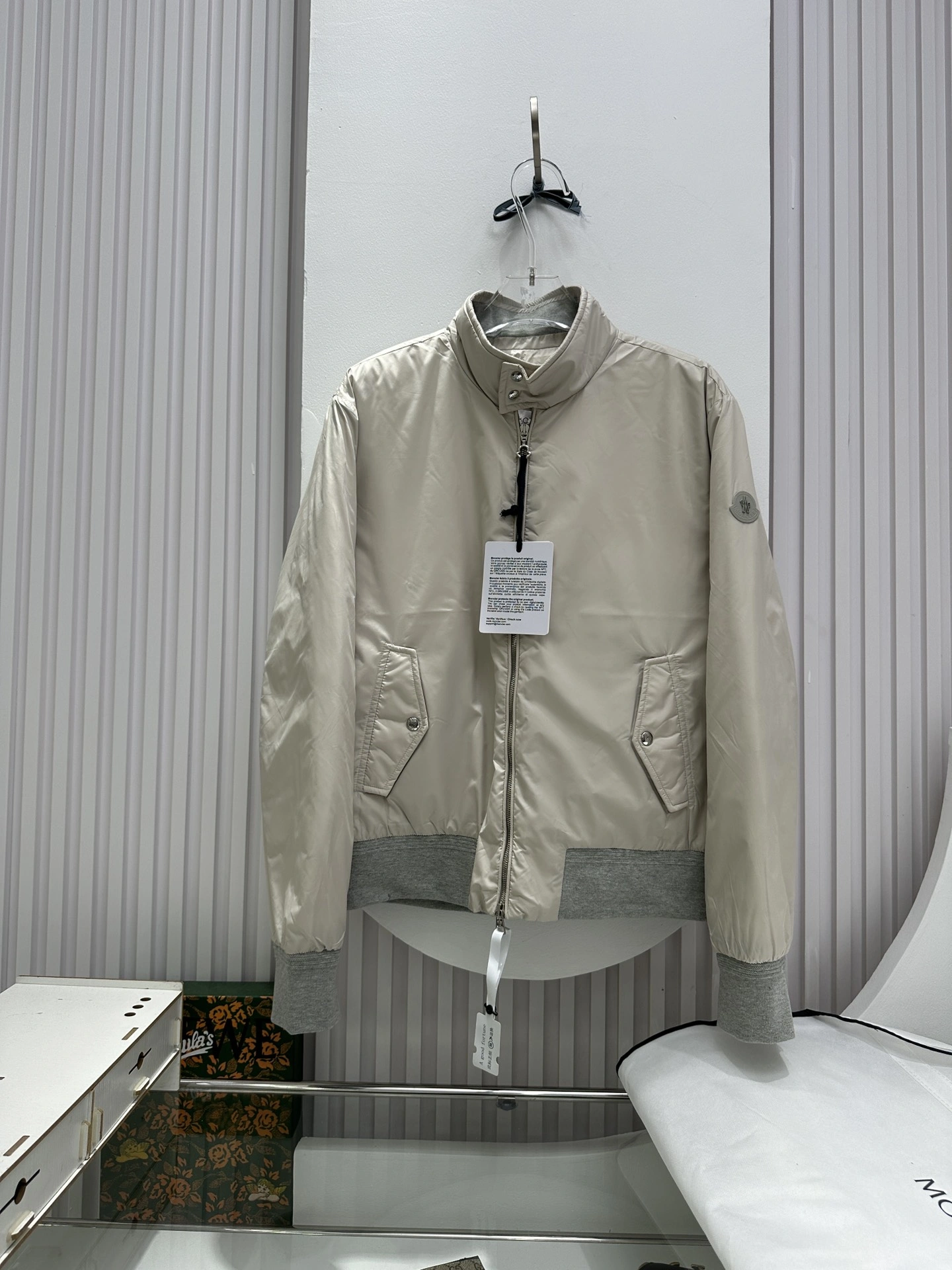 Sporty Moncler Down Jackets 145883