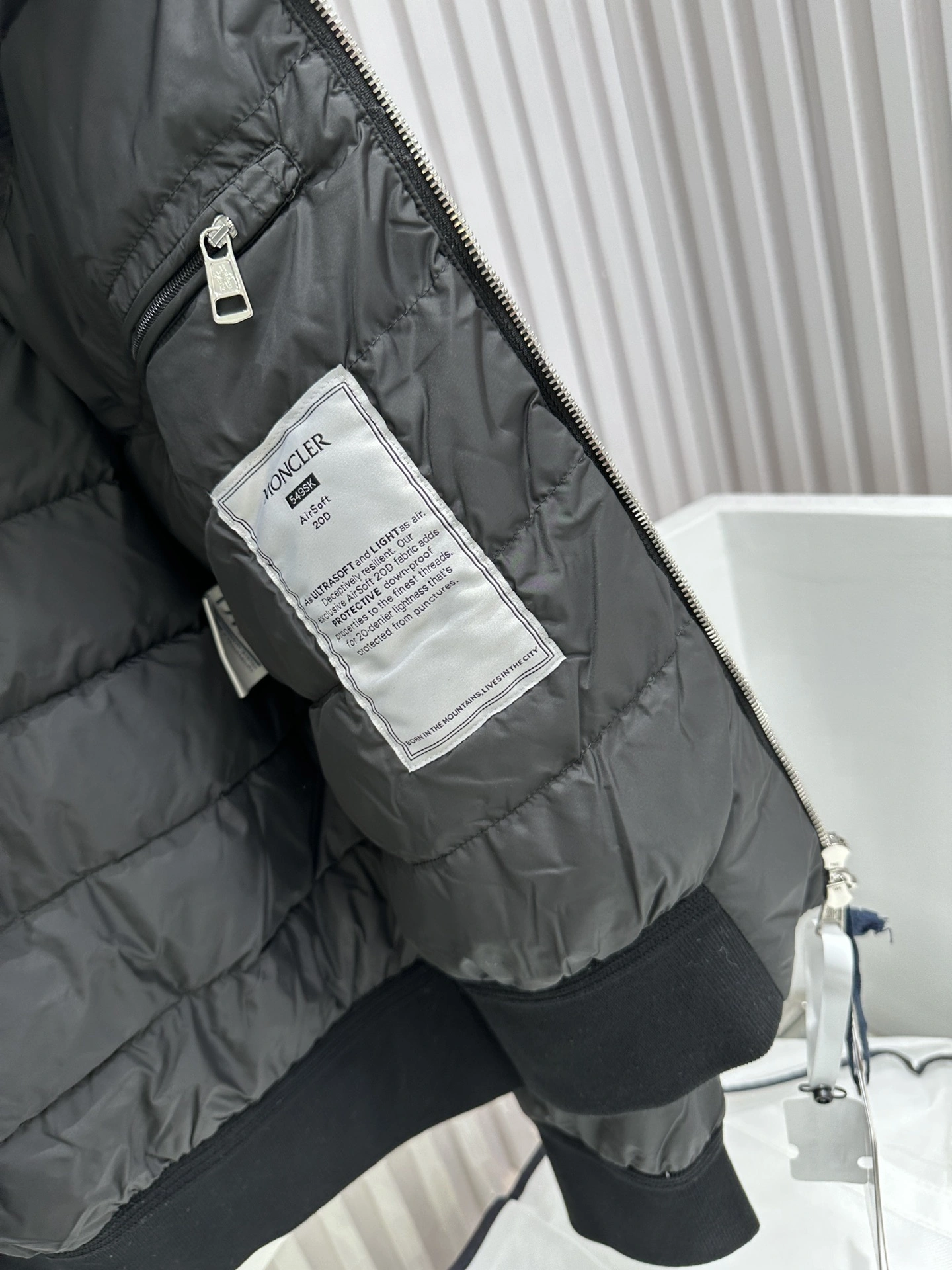 Comfortable Moncler Down Jackets 145876
