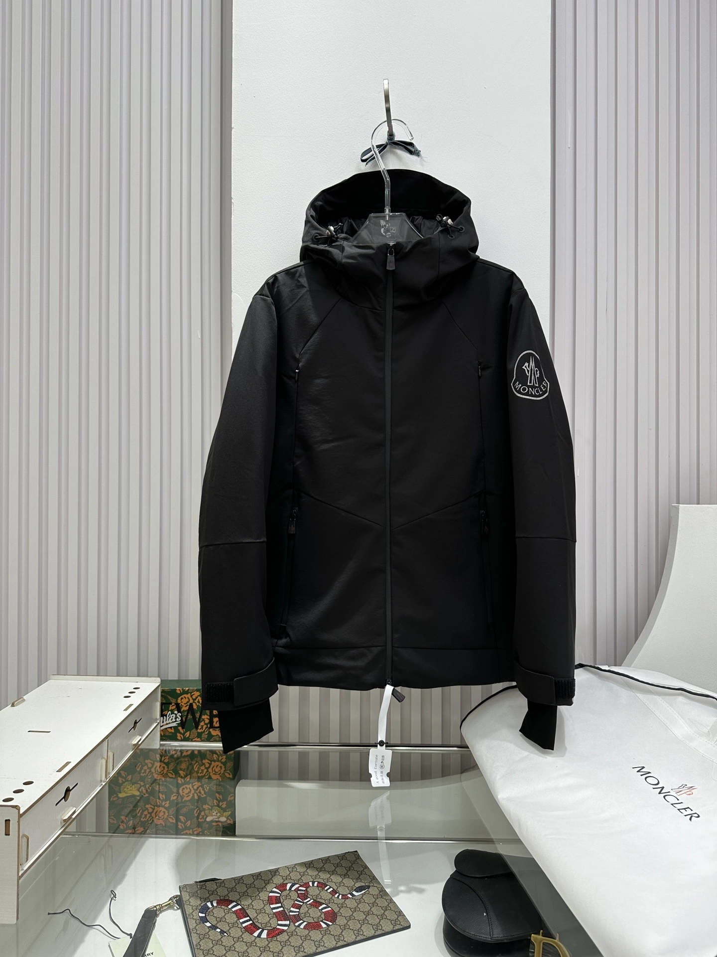 EasyMatch Moncler Down Jackets 145868