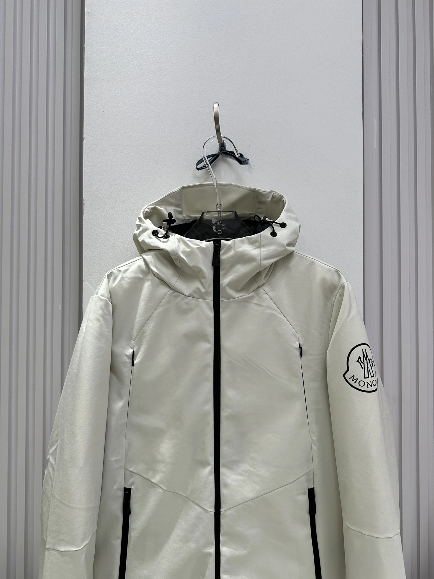 Sustainable Moncler Down Jackets 145866