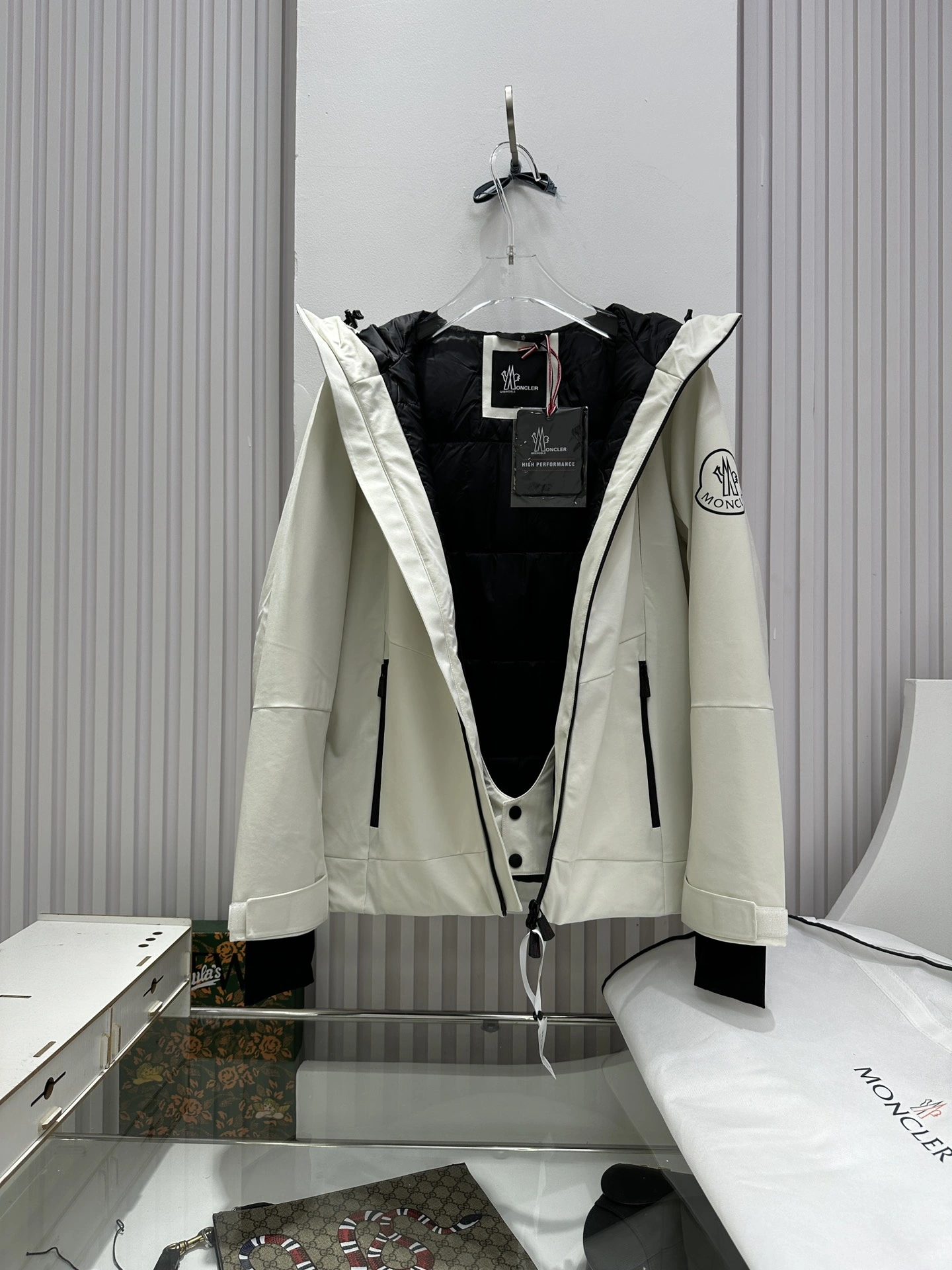 Sustainable Moncler Down Jackets 145866