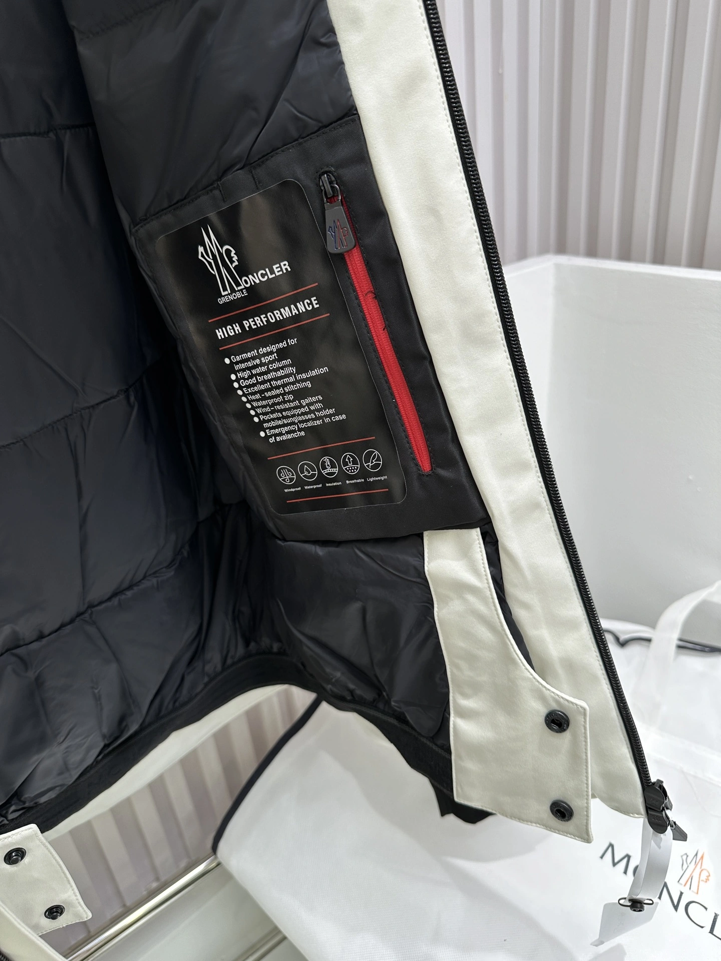Sustainable Moncler Down Jackets 145866