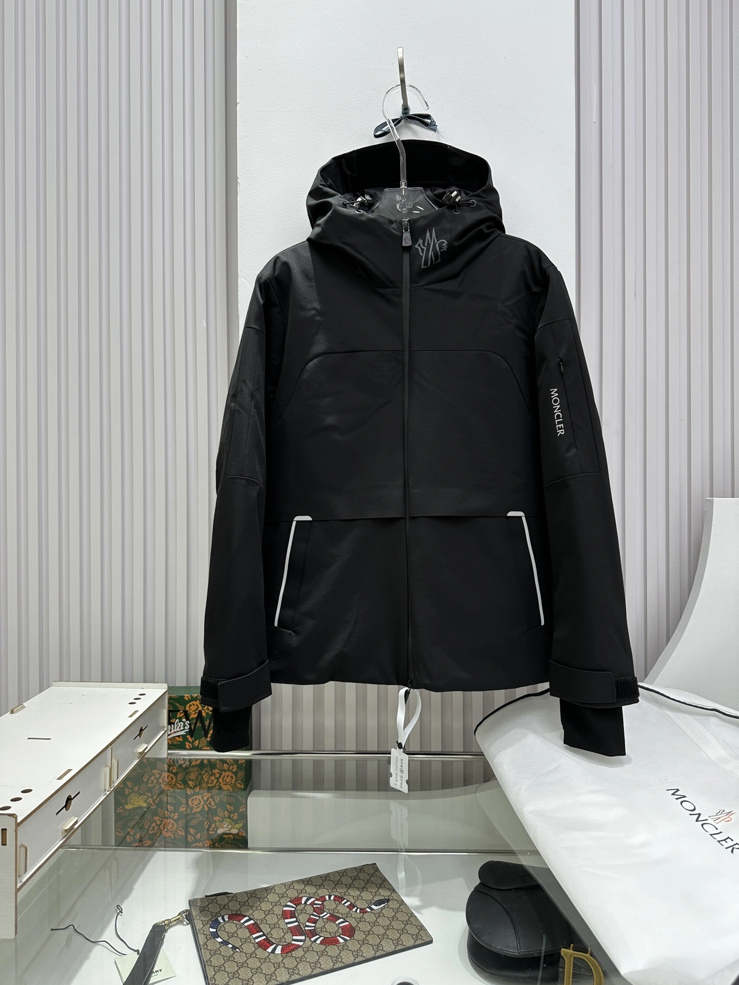 ComfortFit Moncler Down Jackets 145875