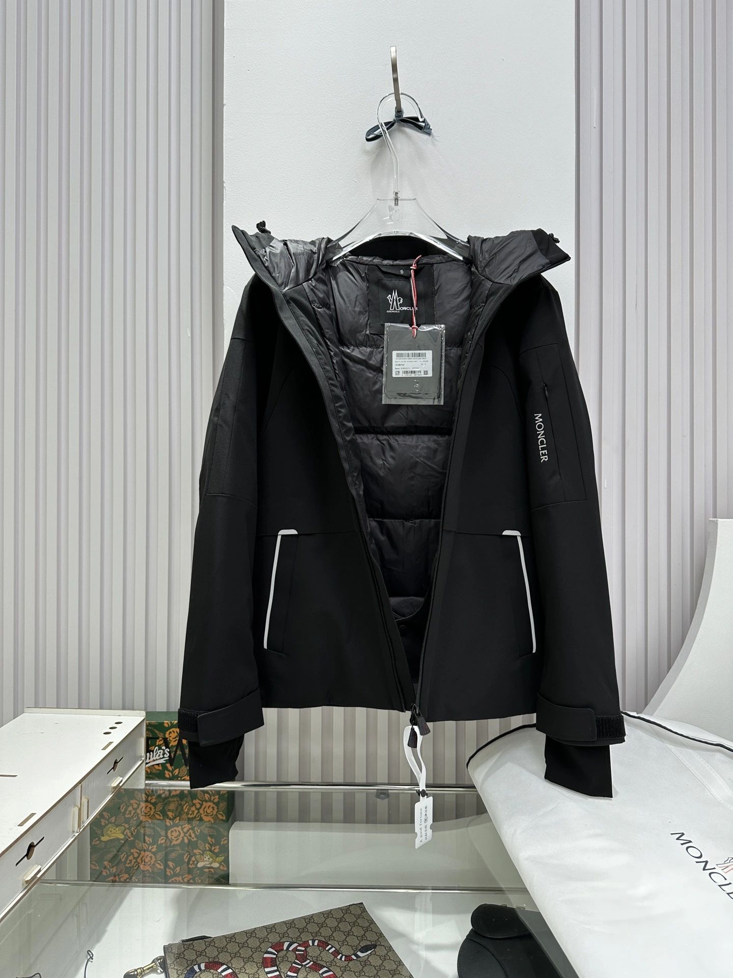 ComfortFit Moncler Down Jackets 145875