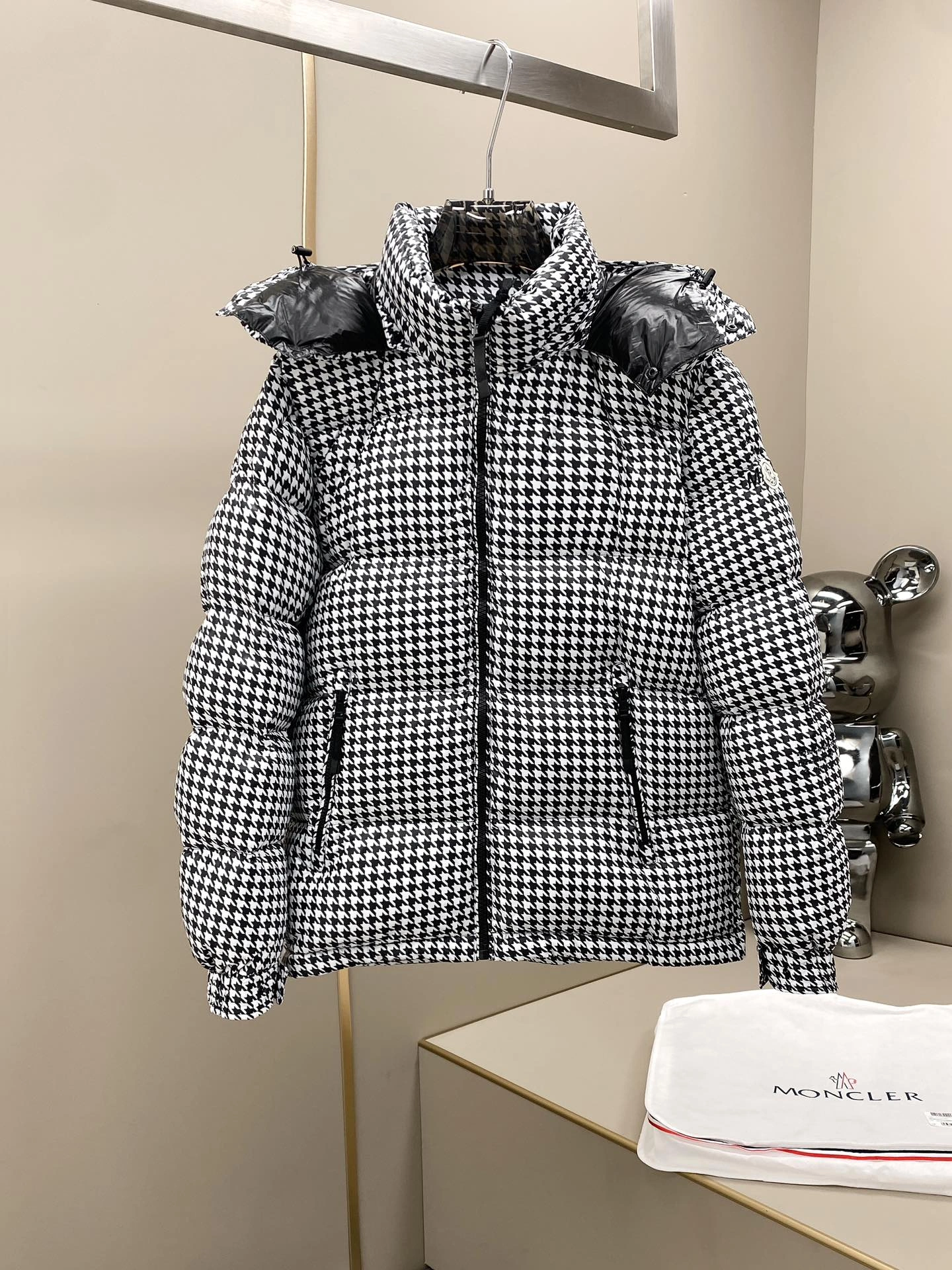 Moncler Down Jackets BestValue 145859