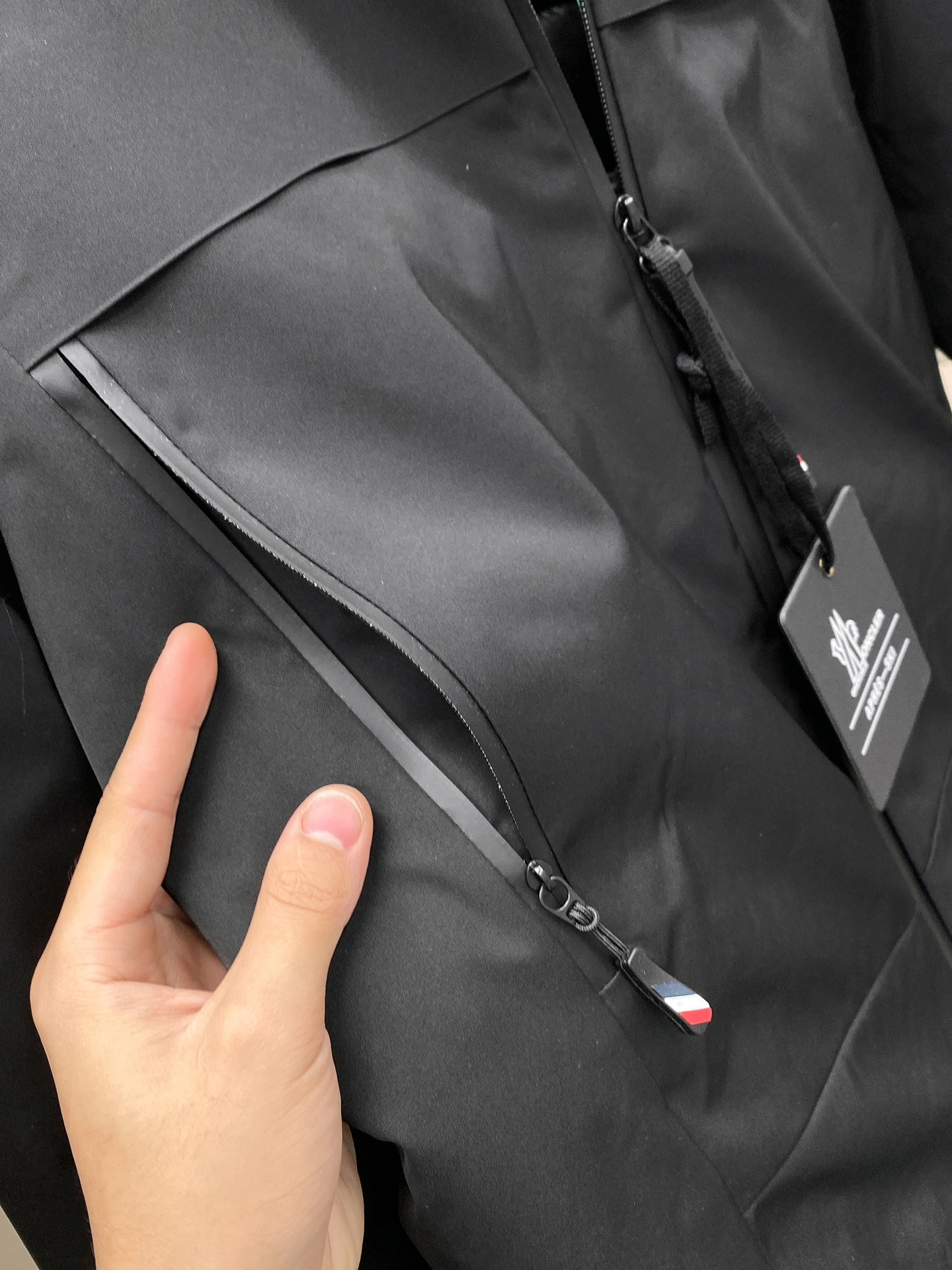 Moncler Down Jackets Lightweight 145852