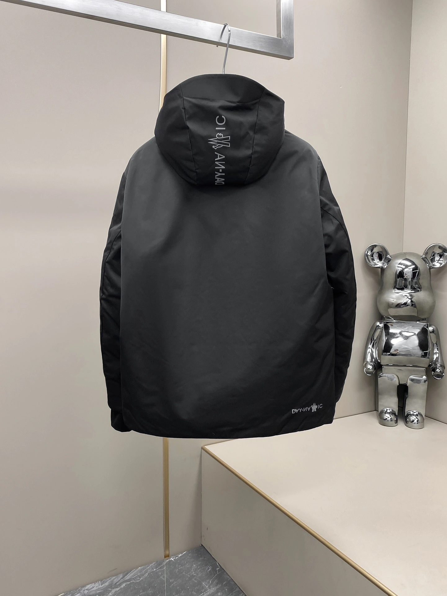Moncler Down Jackets Lightweight 145852
