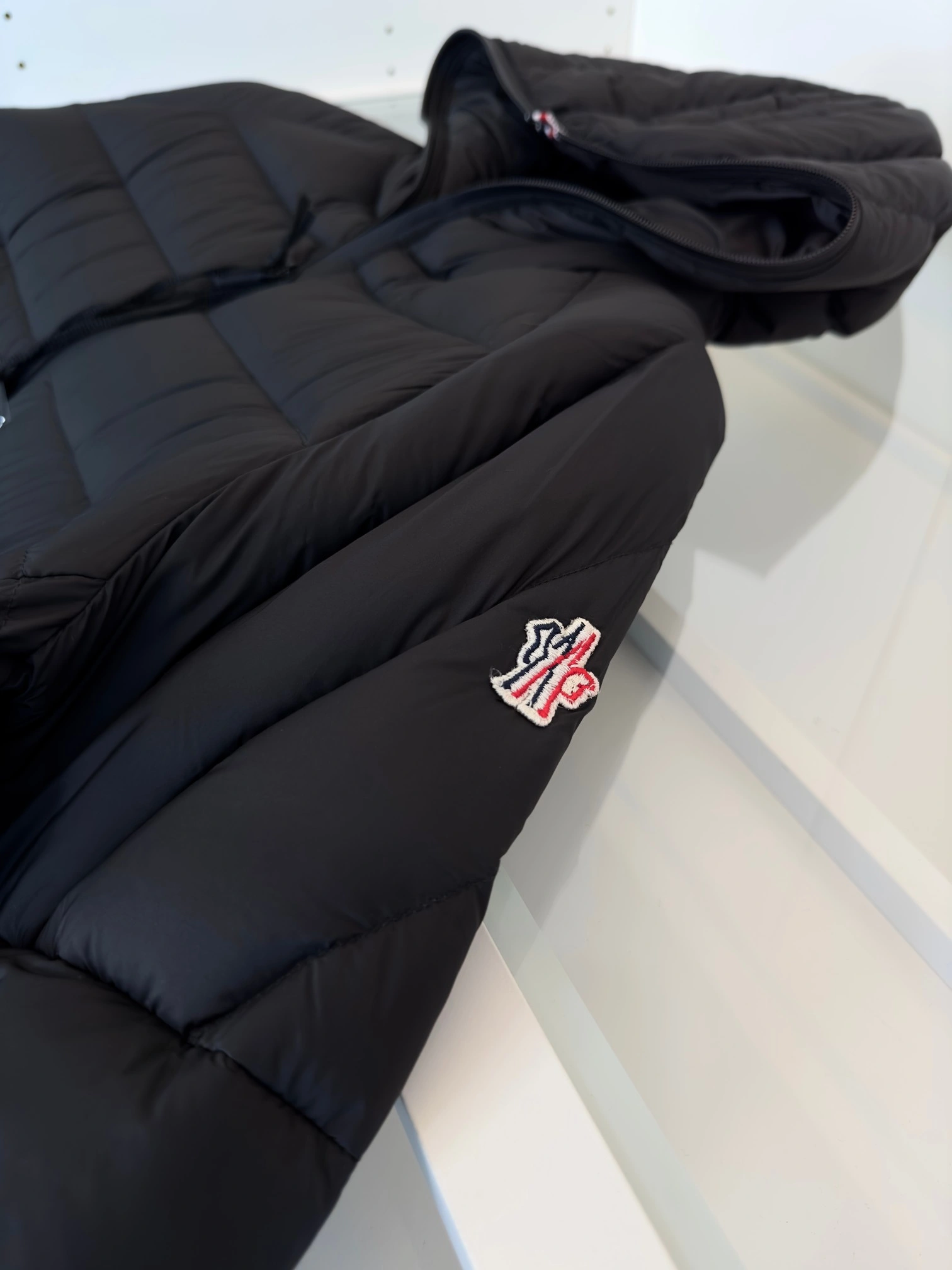 SunProtective Moncler Down Jackets 145850