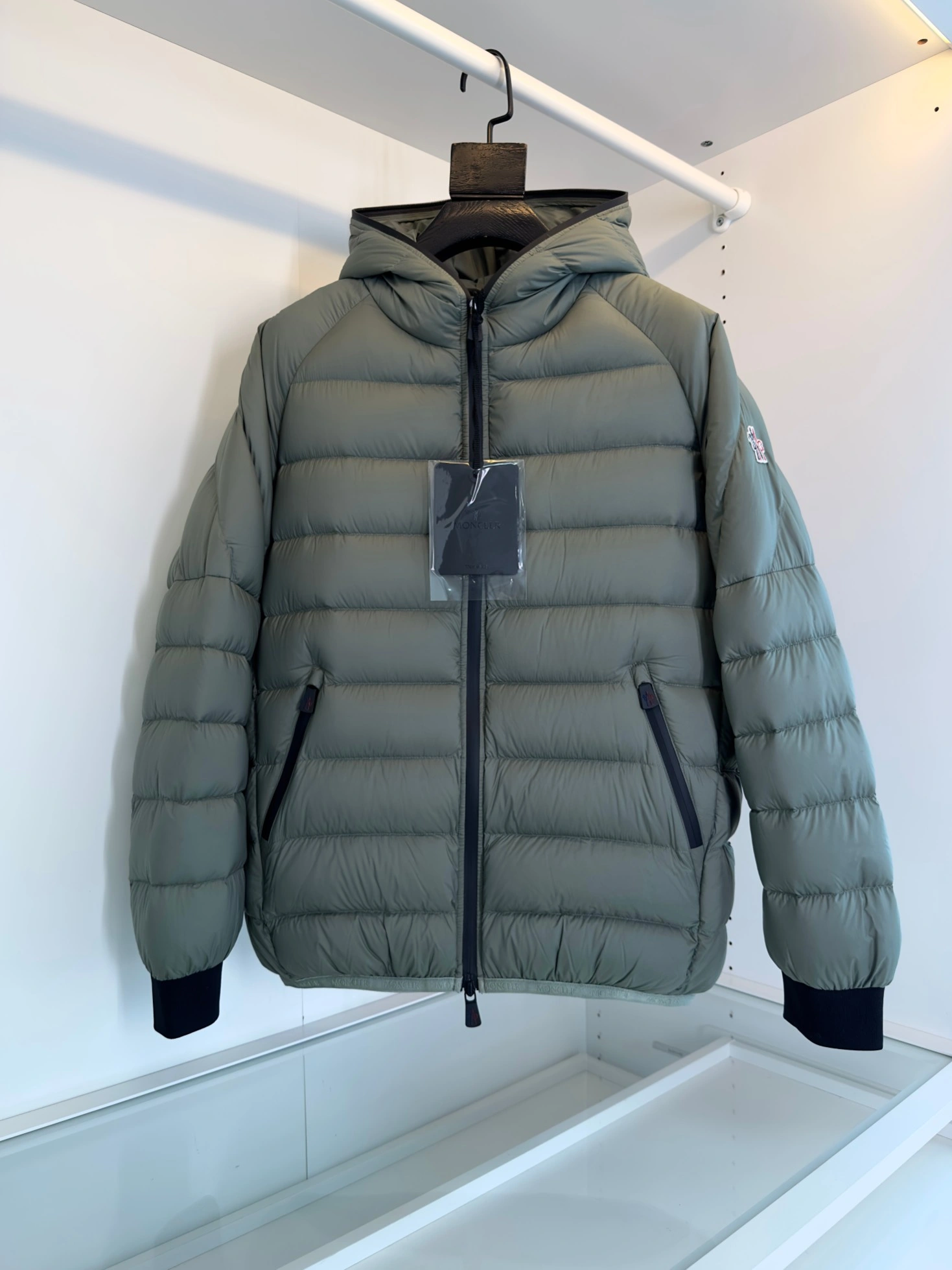 Moncler Down Jackets Unisex 145847